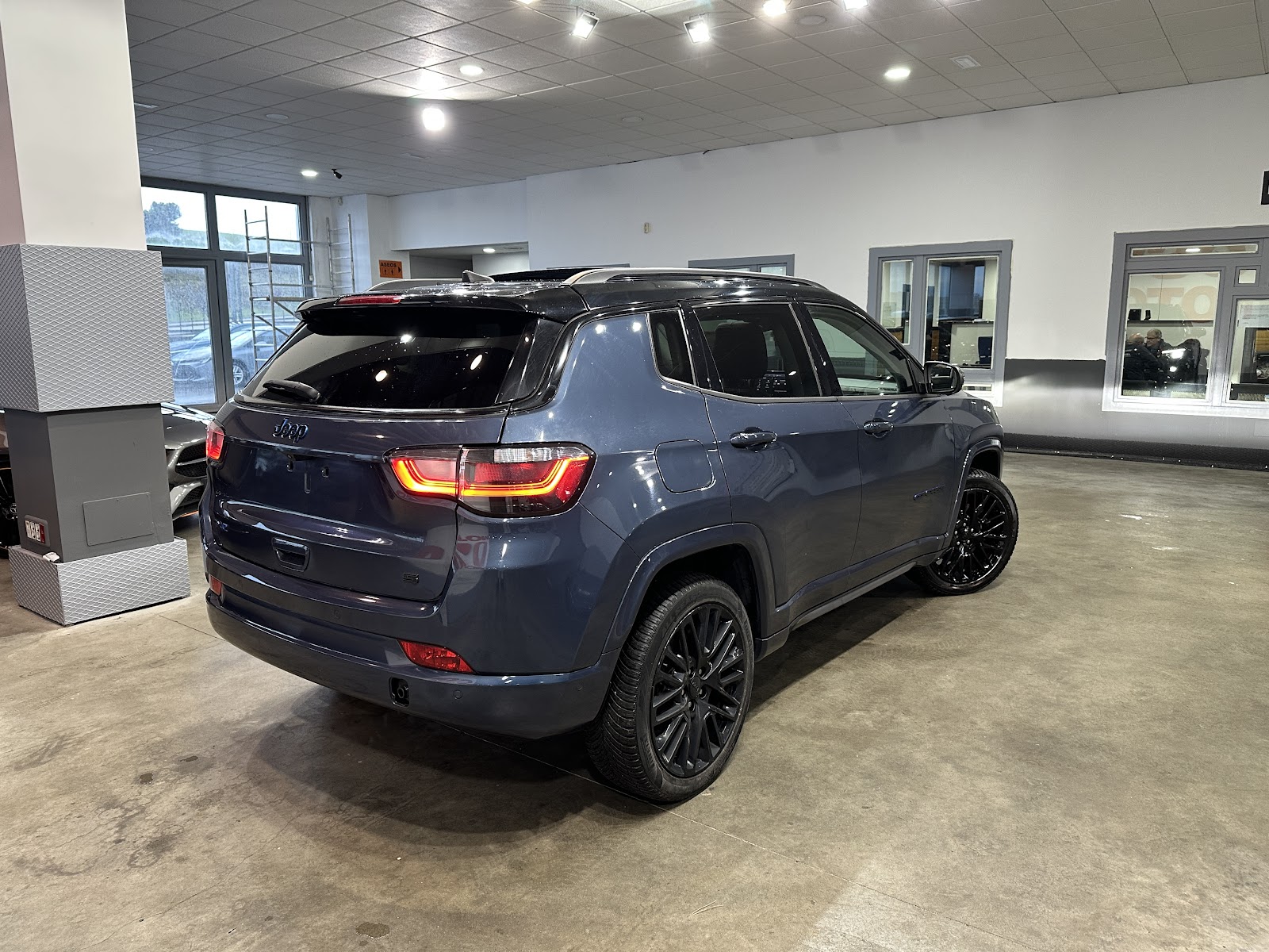 Foto 6 de JEEP COMPASS 2022 en venta en CSV Motor VALDEFUENTES