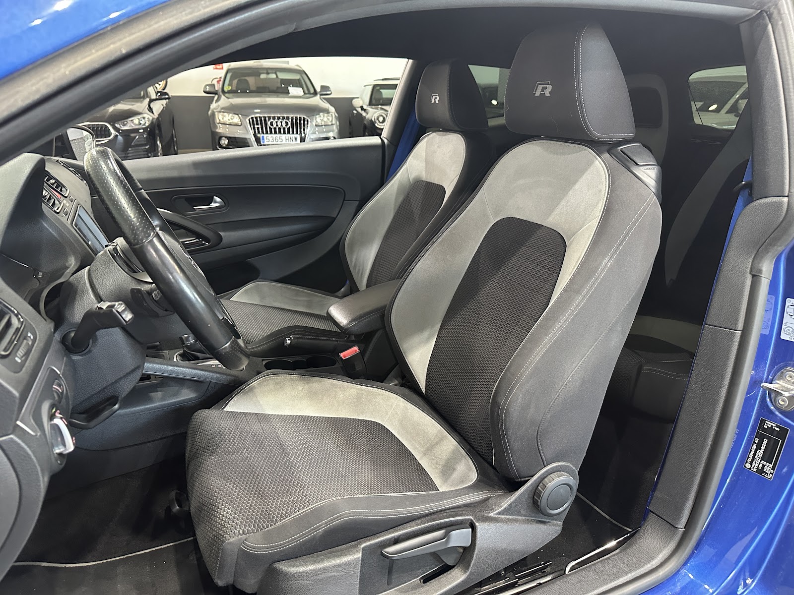 Foto 9 de VOLKSWAGEN SCIROCCO 2013 en venta en CSV Motor VALDEFUENTES