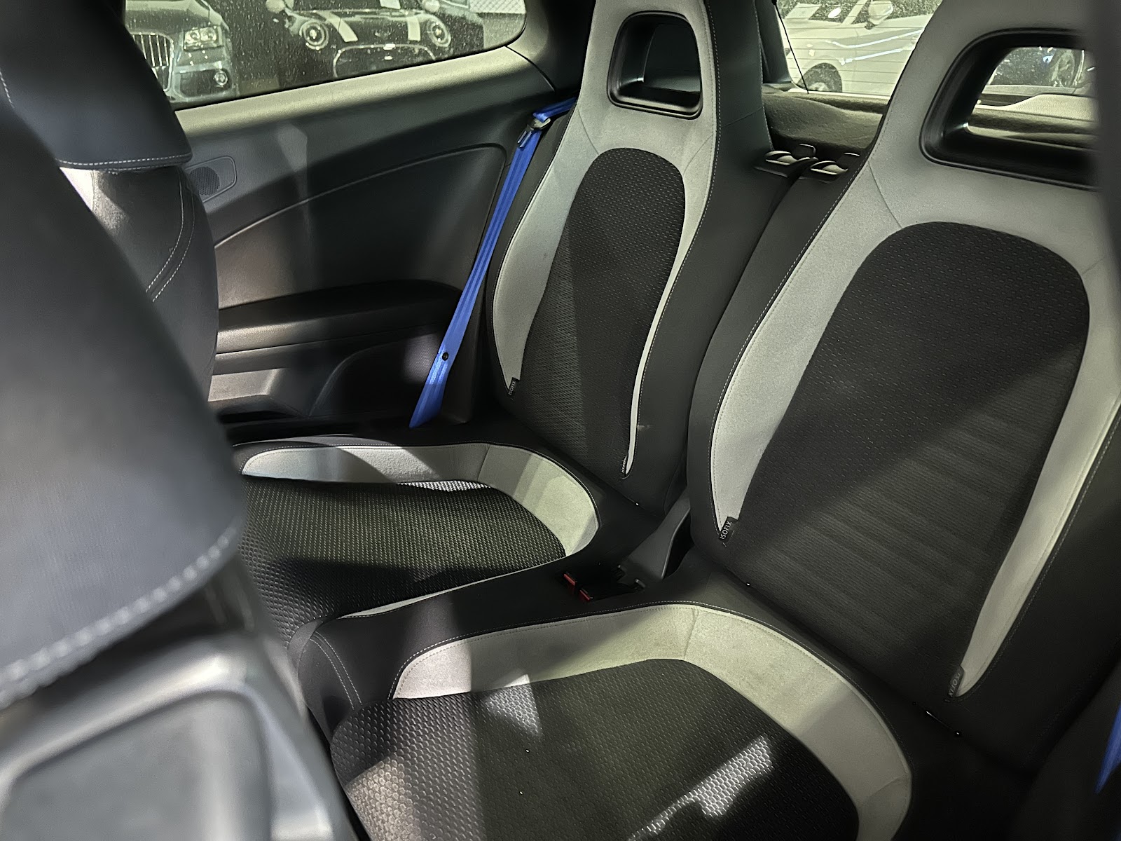 Foto 10 de VOLKSWAGEN SCIROCCO 2013 en venta en CSV Motor VALDEFUENTES