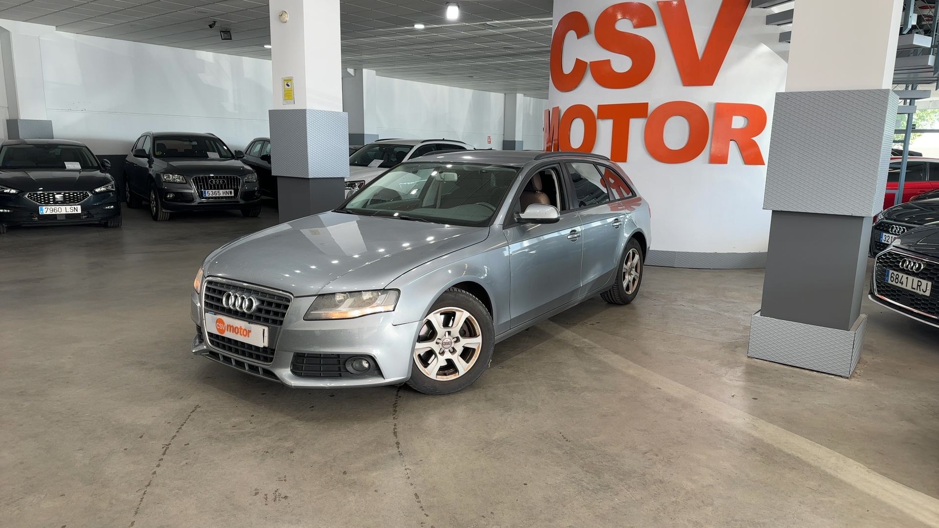 AUDI — vista 3/4 delantera izquierda | CSV Motor VALDEFUENTES