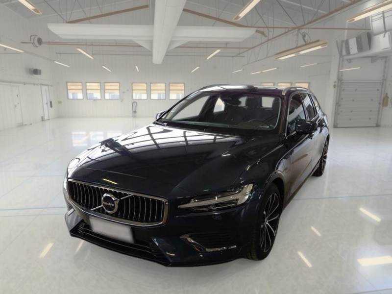 Foto 2 de Volvo V60 2022 en venta en CSV Motor VALDEFUENTES · color Azul Denim (Metalizado)
