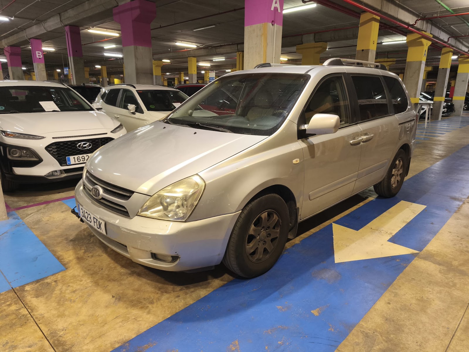 Foto 1 de KIA Carnival 2006 en venta en CSV Motor VALENCIA · color Plata Metalizado
