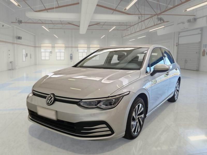 Foto 1 de Volkswagen Golf 2021 en venta en CSV Motor VALDEFUENTES · color Gris Claro Metalizado