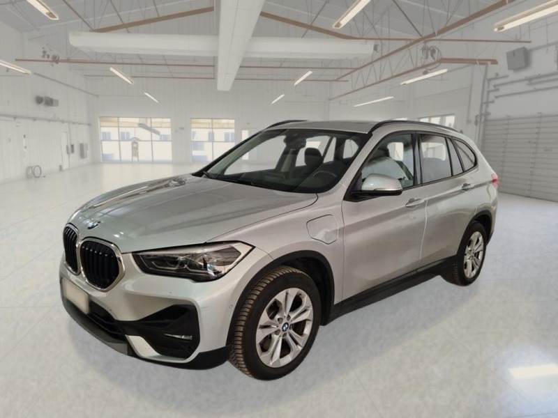 Foto 3 de BMW X1 2020 en venta en CSV Motor VALDEFUENTES · color Gris Plata