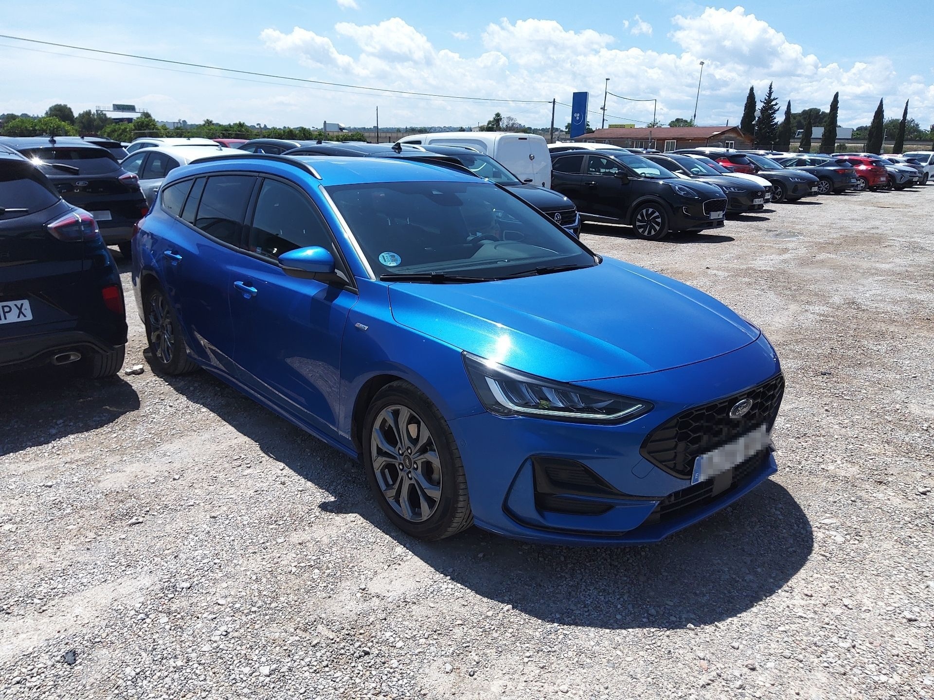 Foto 13 de Ford Focus 2024 en venta en CSV Motor VALDEFUENTES · color Azul Oasis