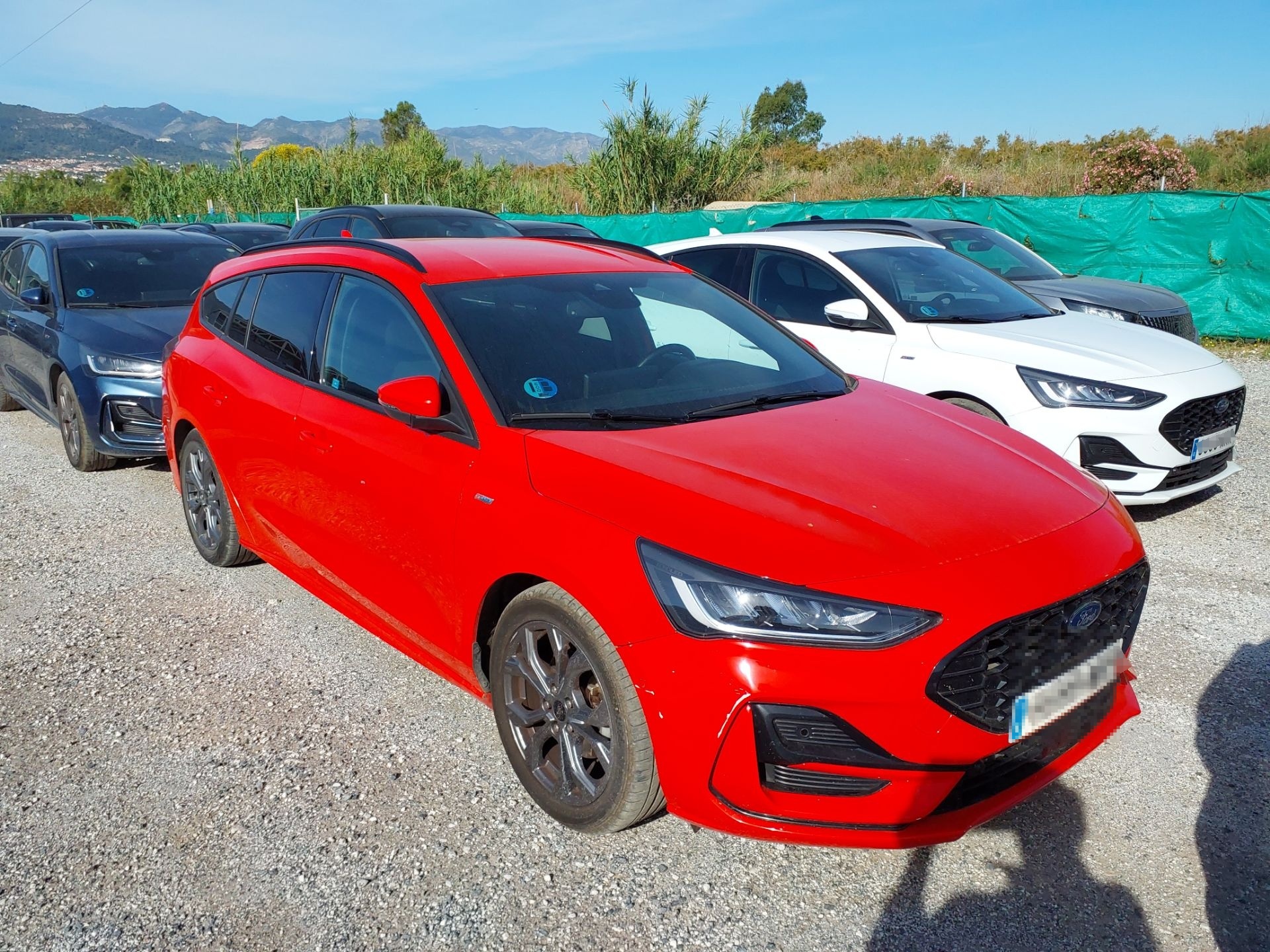 Foto 10 de Ford Focus 2024 en venta en CSV Motor VALDEFUENTES · color Rojo Race