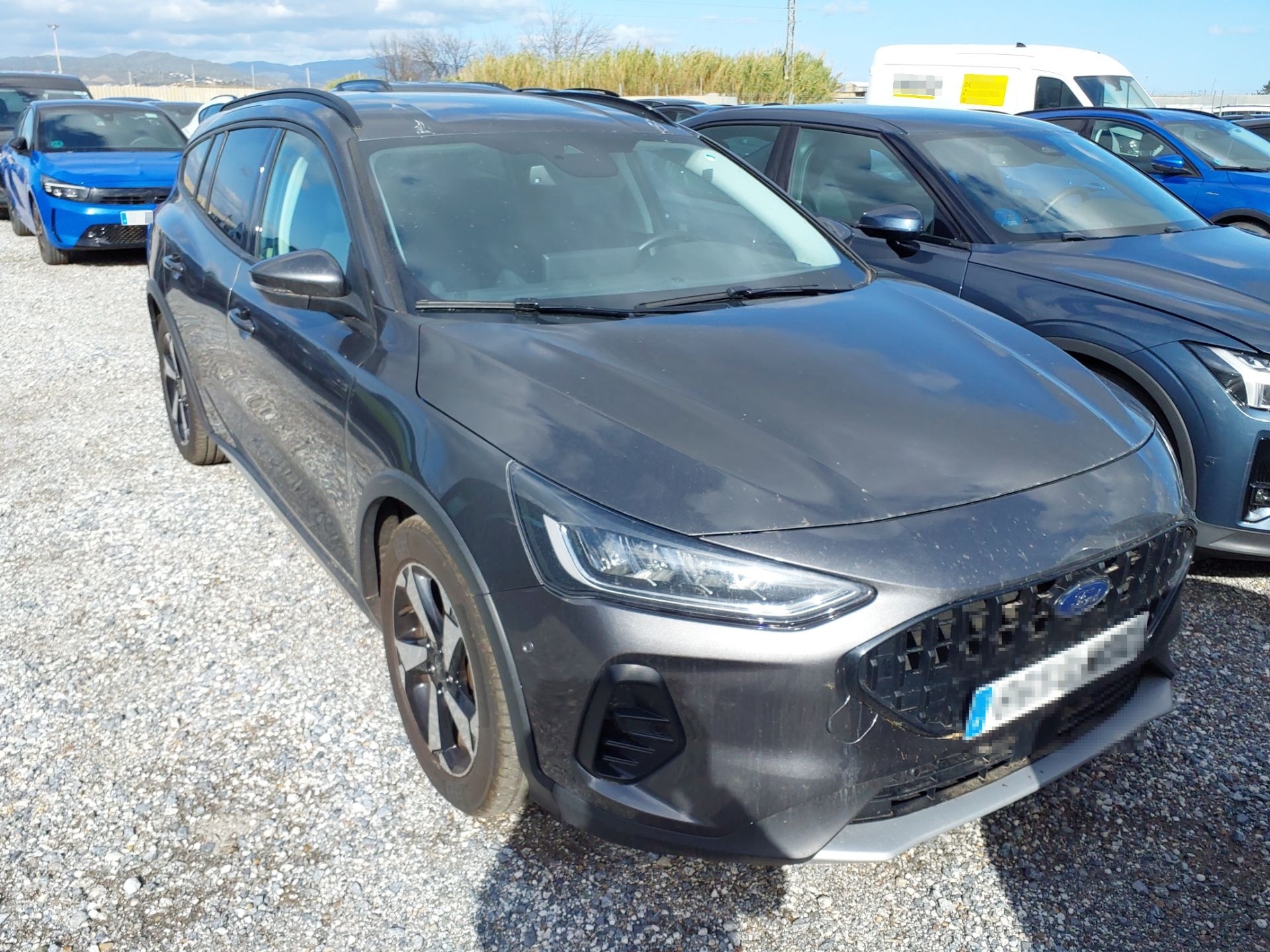 Foto 4 de Ford Focus Familiar 2024 en venta en CSV Motor VALDEFUENTES · color Bronce