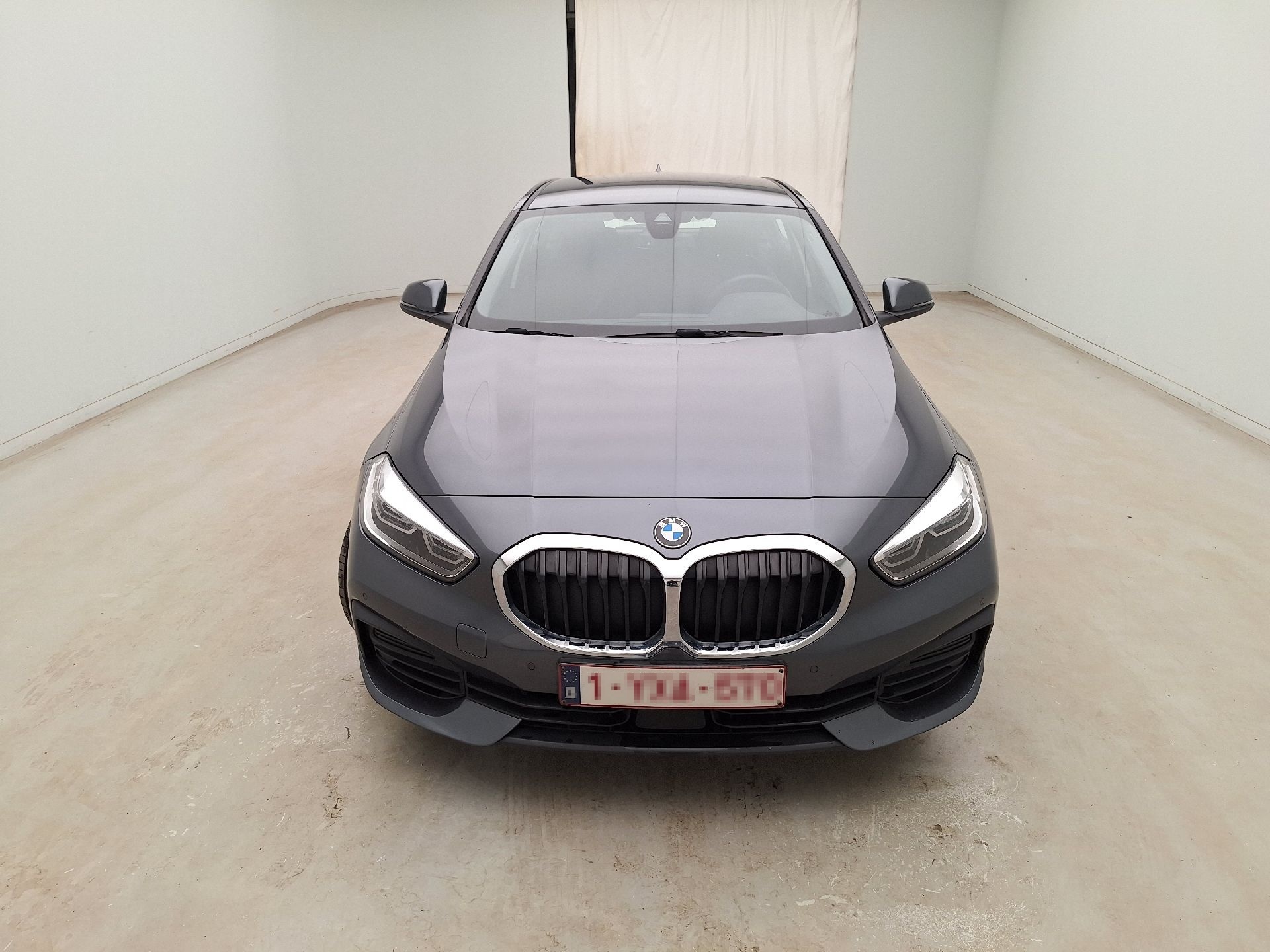 Foto 3 de BMW Serie 1 2021 en venta en CSV Motor VALDEFUENTES · color Gris Mineral Metalizado