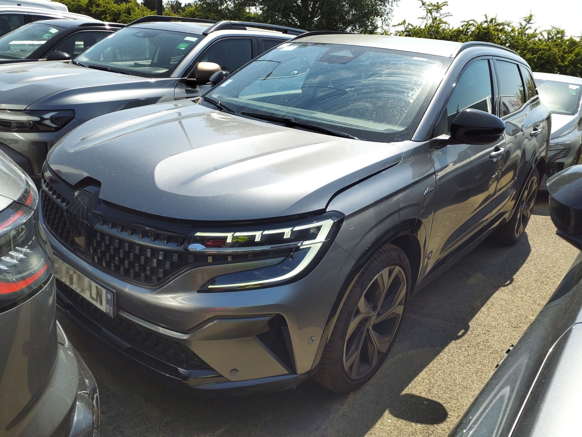 Foto 3 de Renault Austral 2024 en venta en CSV Motor VALDEFUENTES · color Gris
