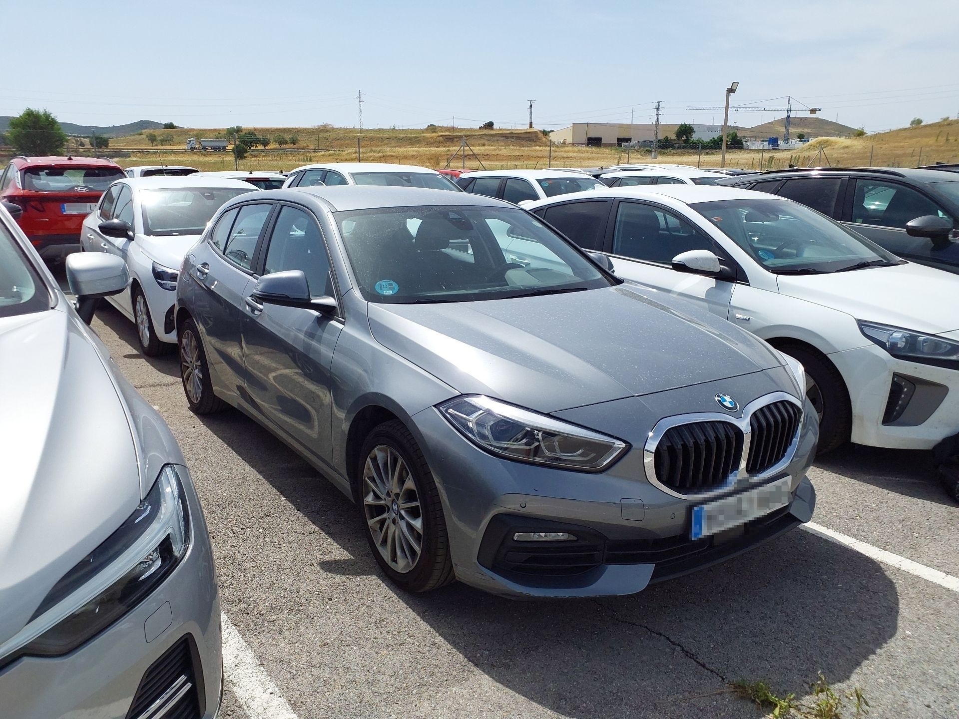 Foto 2 de BMW Serie 1 2023 en venta en CSV Motor VALDEFUENTES · color Plata Metalizado