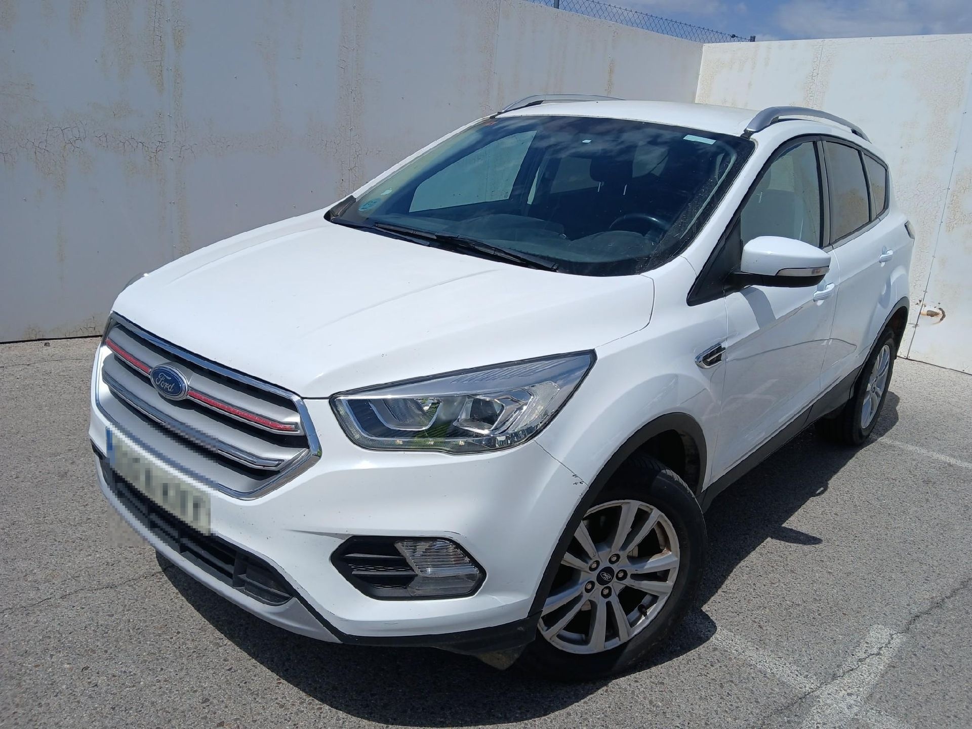 Foto 1 de Ford Kuga 2019 en venta en CSV Motor VALDEFUENTES · color Blanco