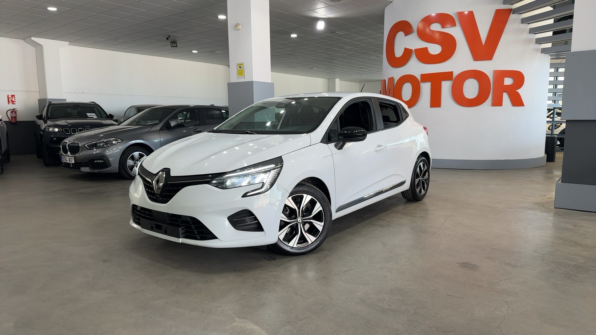 Foto 4 de Renault Clio 2023 en venta en CSV Motor VALDEFUENTES · color Blanco