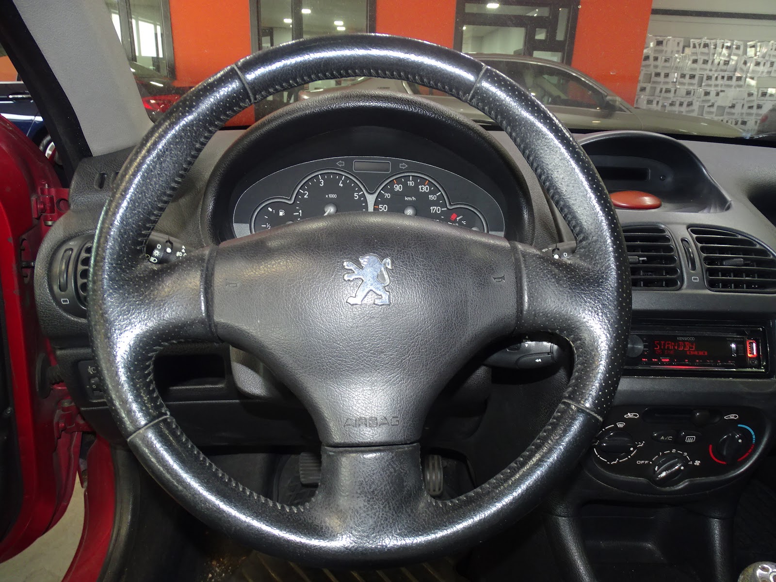 Foto 9 de PEUGEOT 206 2002 en venta en CSV Motor VALDEFUENTES