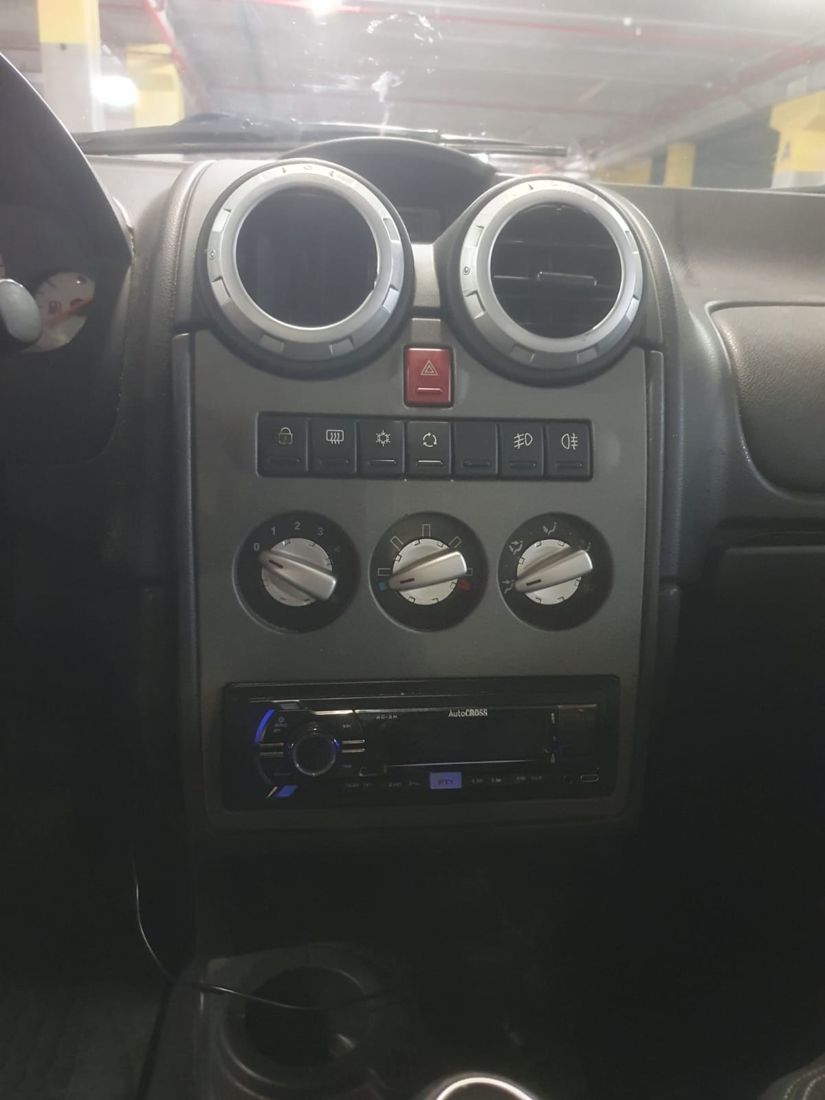 Foto 7 de MG ZR 2005 en venta en CSV Motor VALDEFUENTES