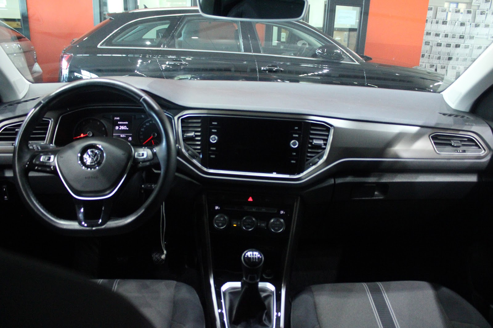 Foto 12 de VOLKSWAGEN T-ROC 2018 en venta en CSV Motor