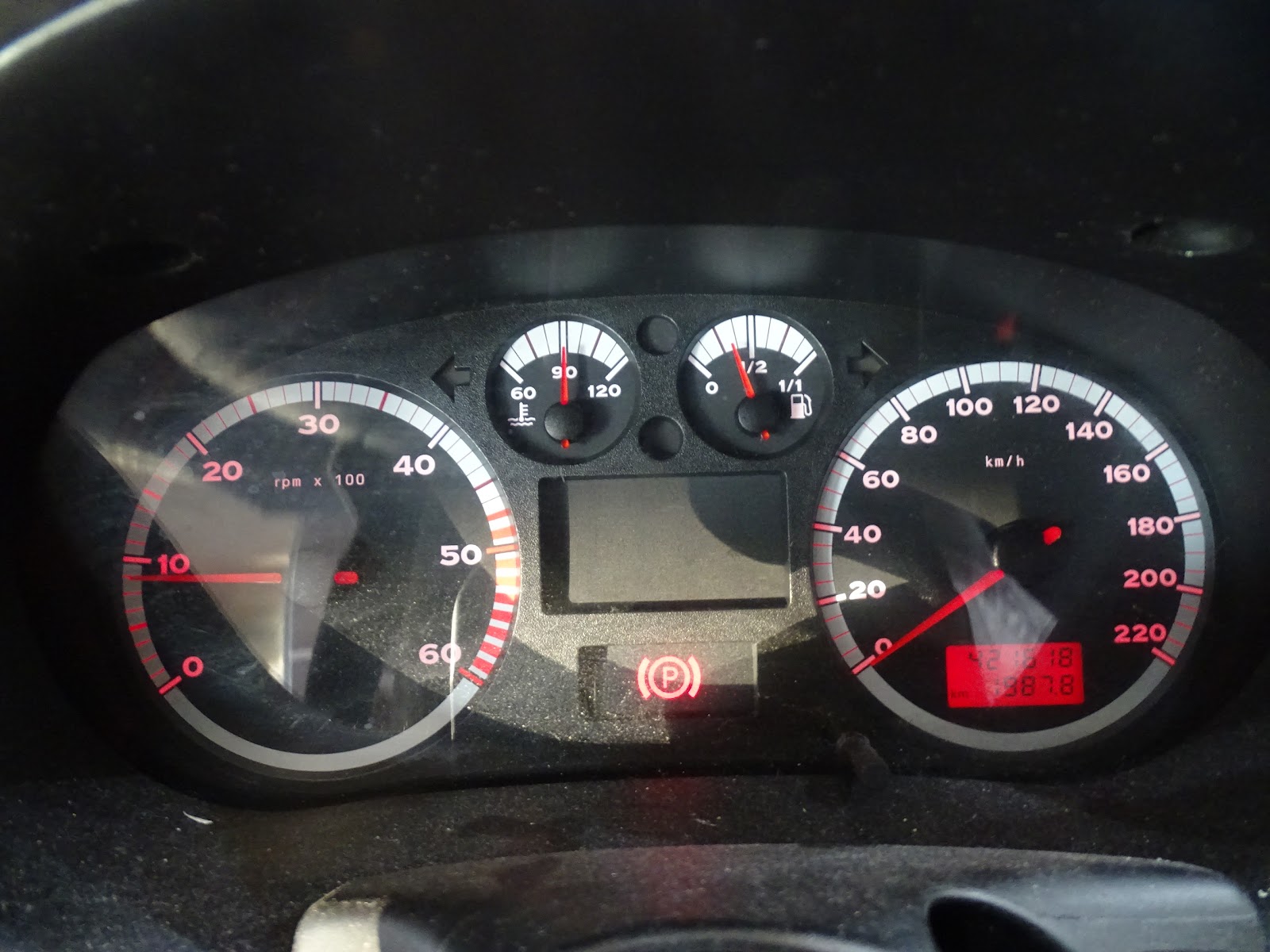 Foto 6 de SEAT CORDOBA 2001 en venta en CSV Motor VALDEFUENTES