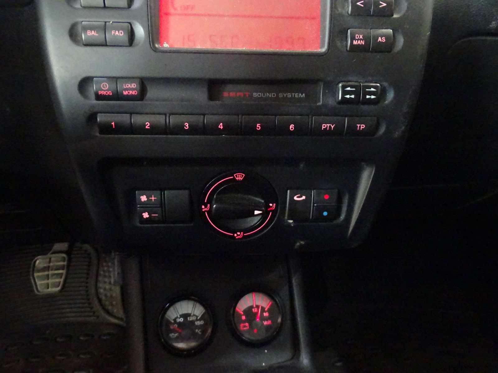 Foto 9 de SEAT CORDOBA 2001 en venta en CSV Motor VALDEFUENTES