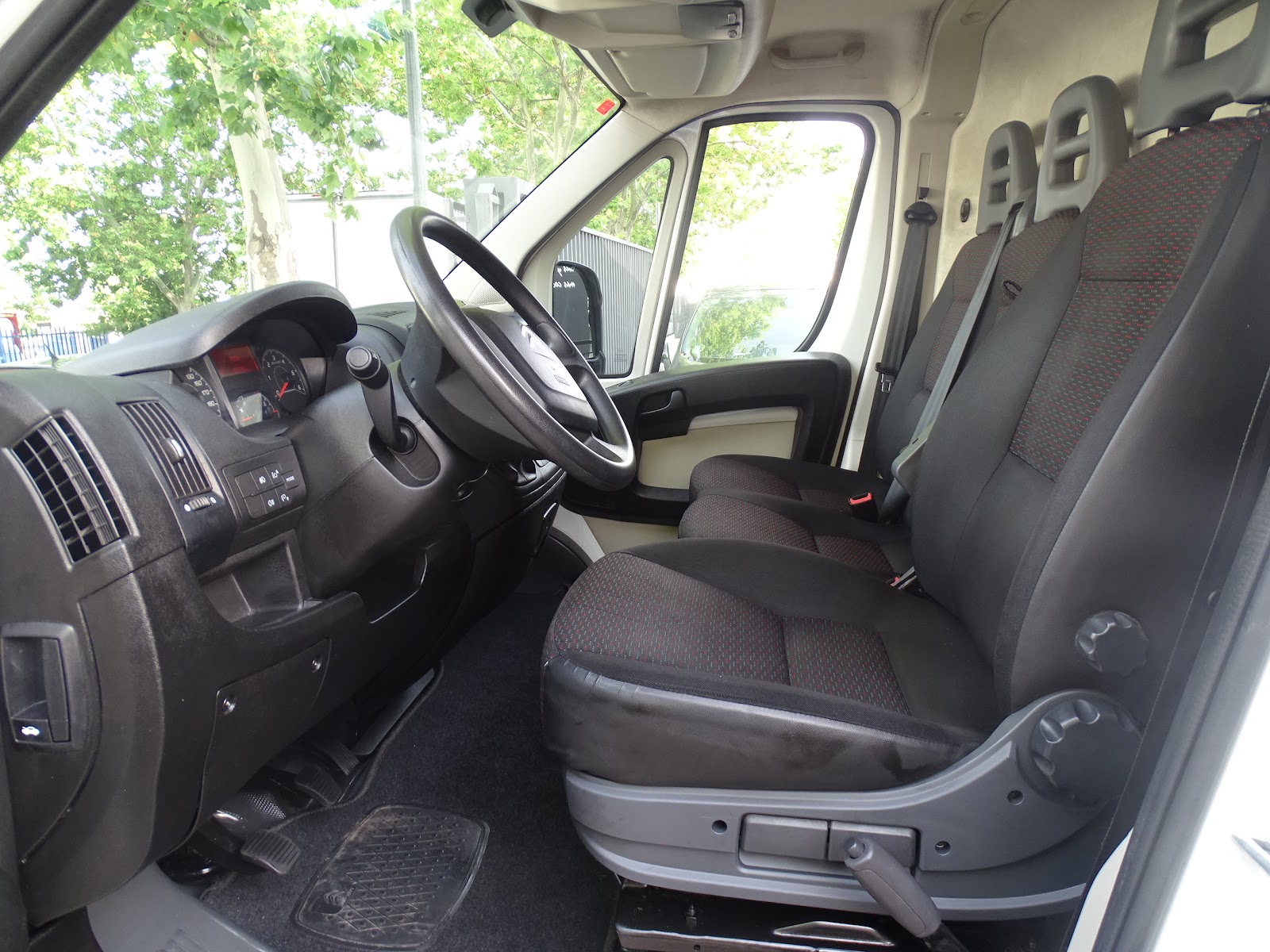 Foto 9 de CITROËN JUMPER 2015 en venta en CSV Motor VALDEFUENTES