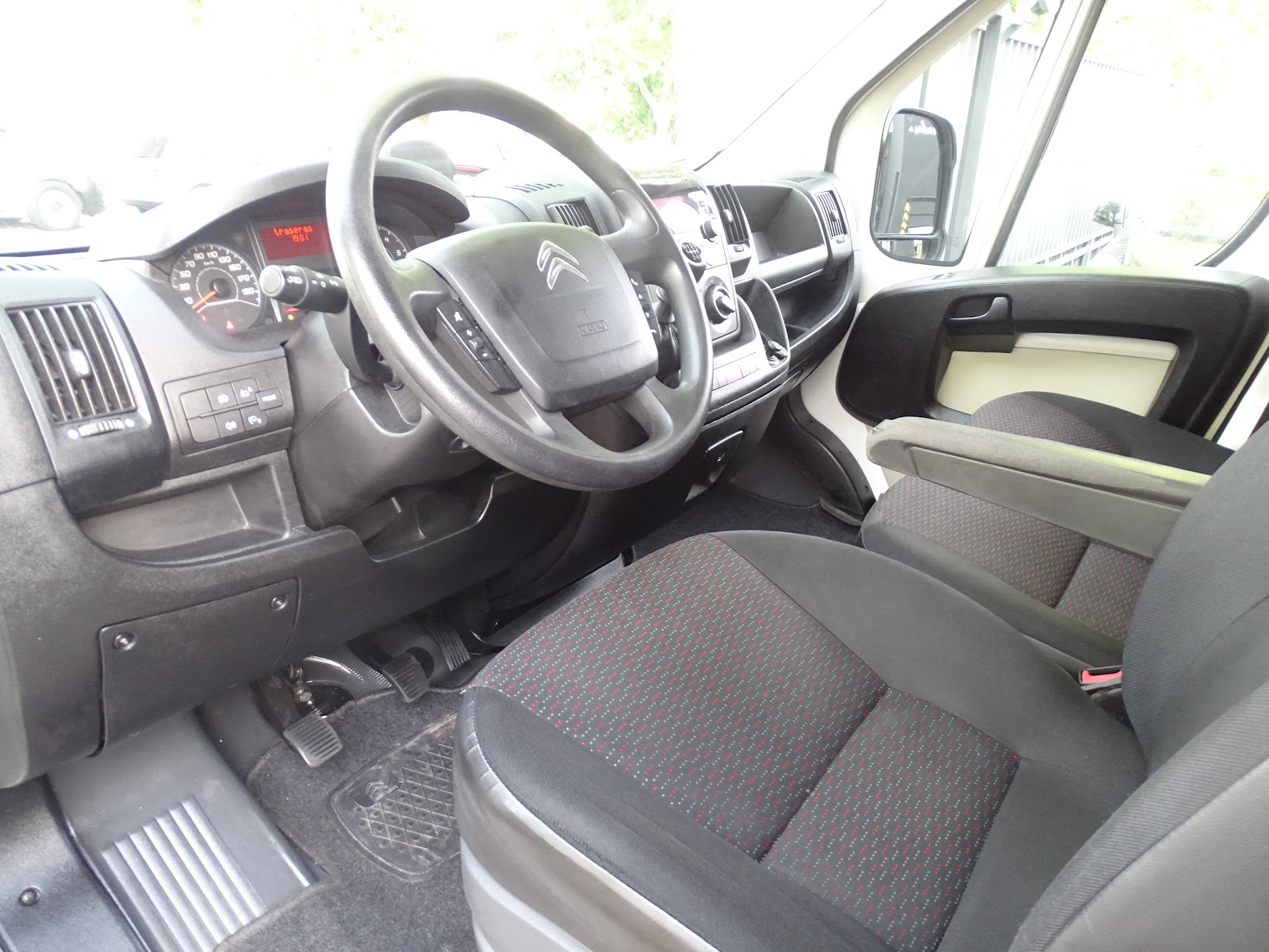 Foto 10 de CITROËN JUMPER 2015 en venta en CSV Motor VALDEFUENTES