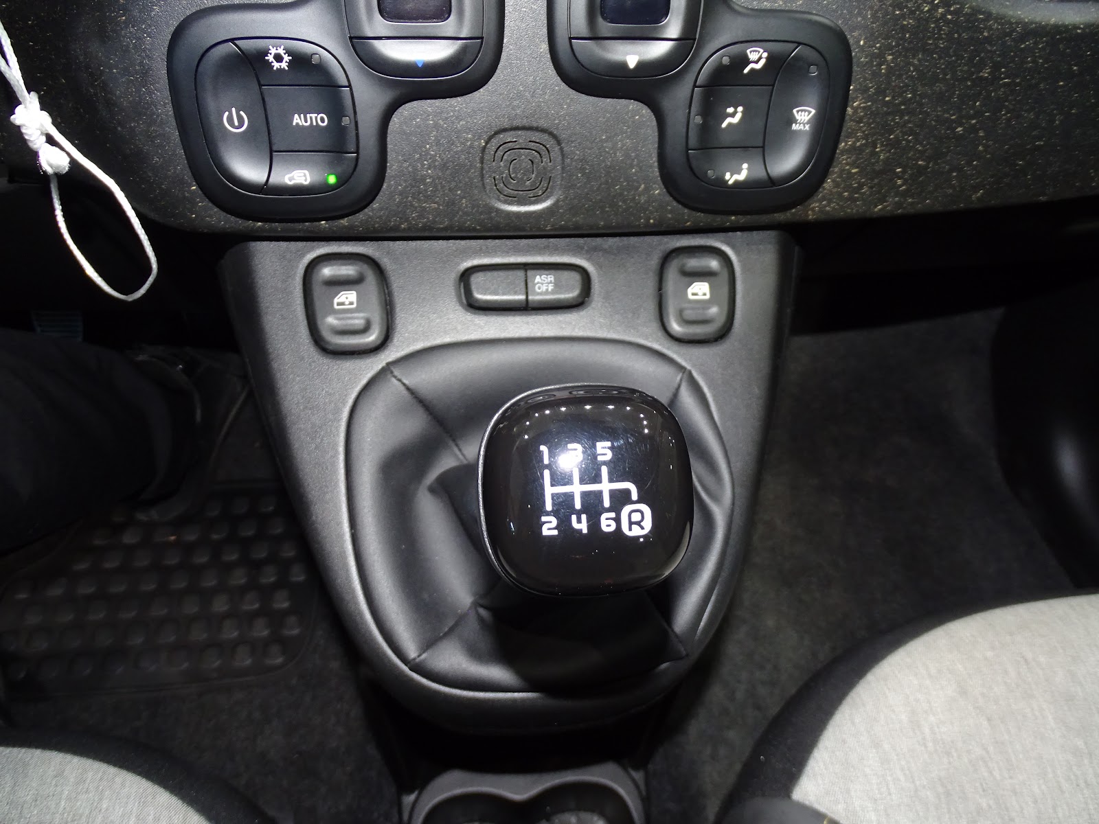 Foto 12 de FIAT PANDA 2023 en venta en CSV Motor