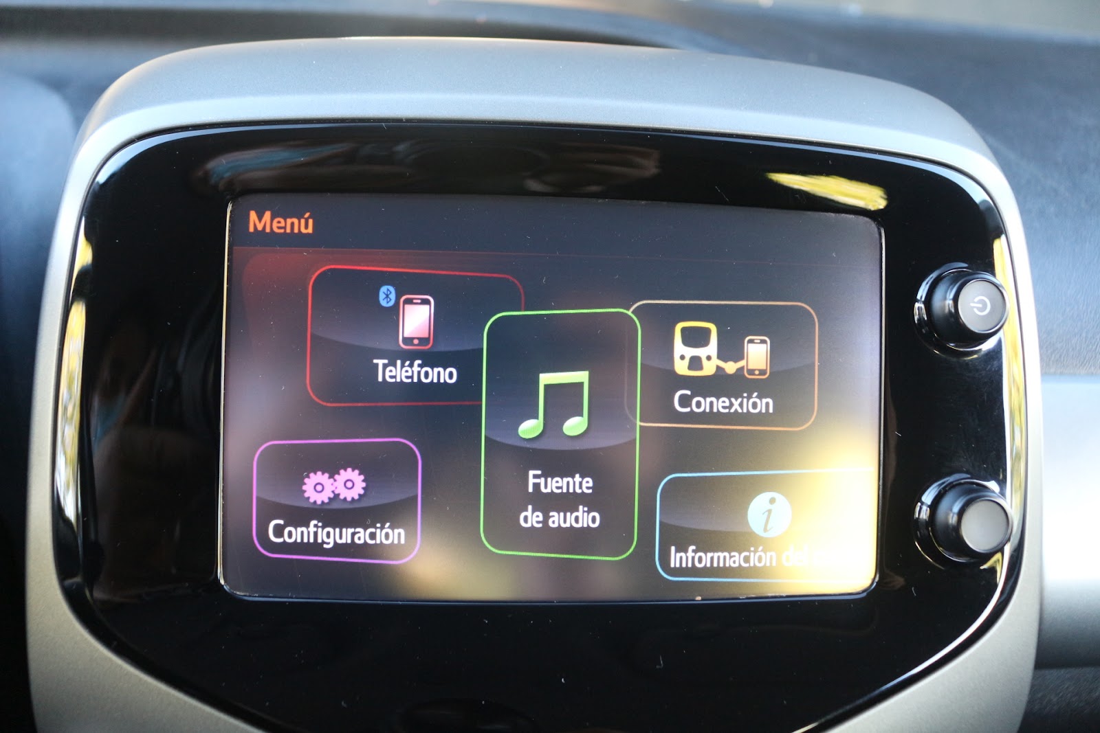Foto 16 de TOYOTA AYGO 2017 en venta en CSV Motor VALDEFUENTES
