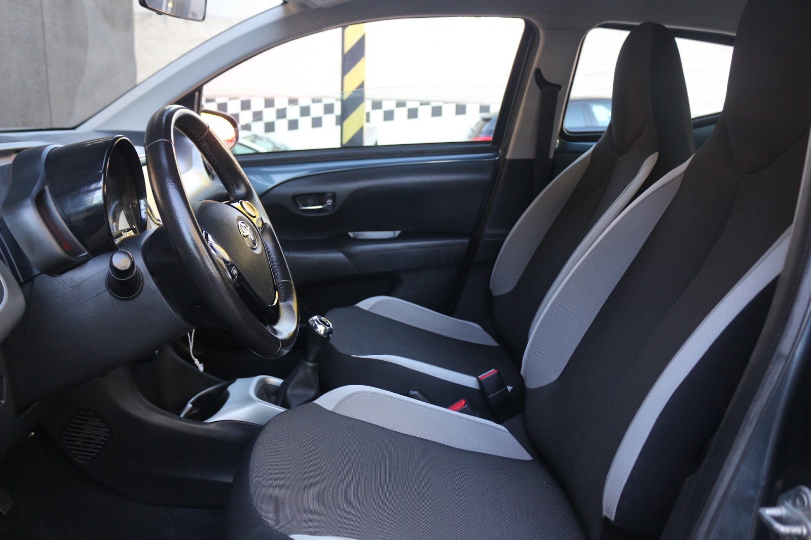 Foto 6 de TOYOTA AYGO 2017 en venta en CSV Motor VALDEFUENTES