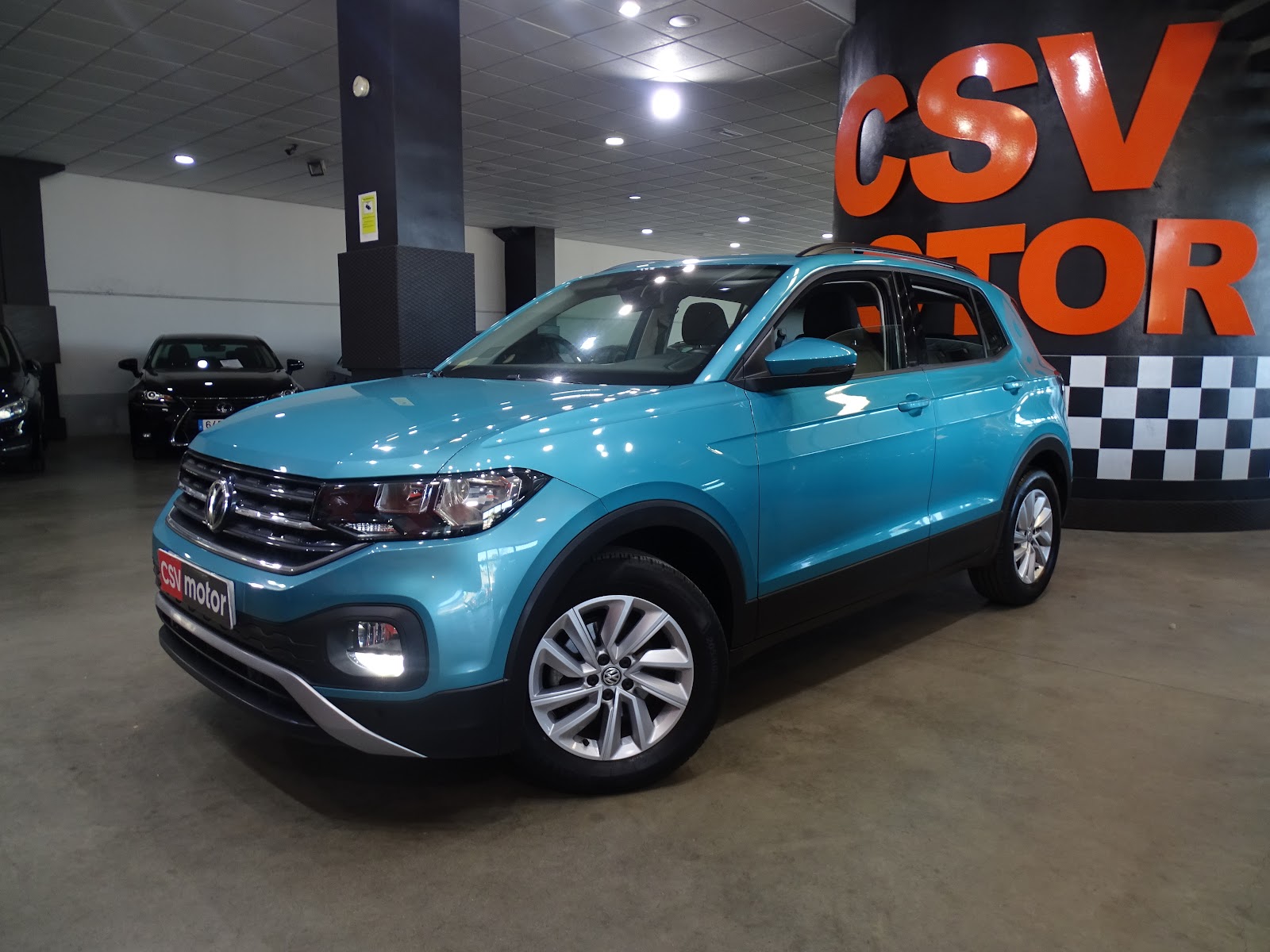 Foto 2 de VOLKSWAGEN T-CROSS 2020 en venta en CSV Motor VALDEFUENTES