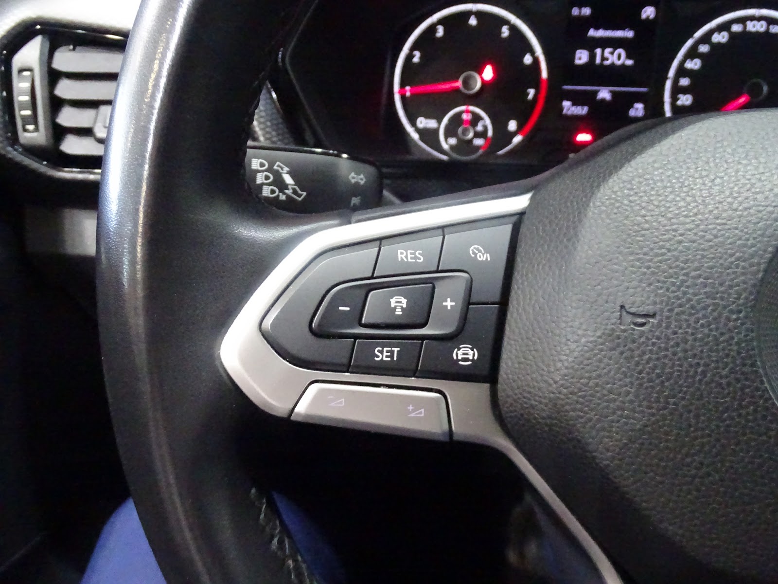 Foto 13 de VOLKSWAGEN T-CROSS 2020 en venta en CSV Motor VALDEFUENTES