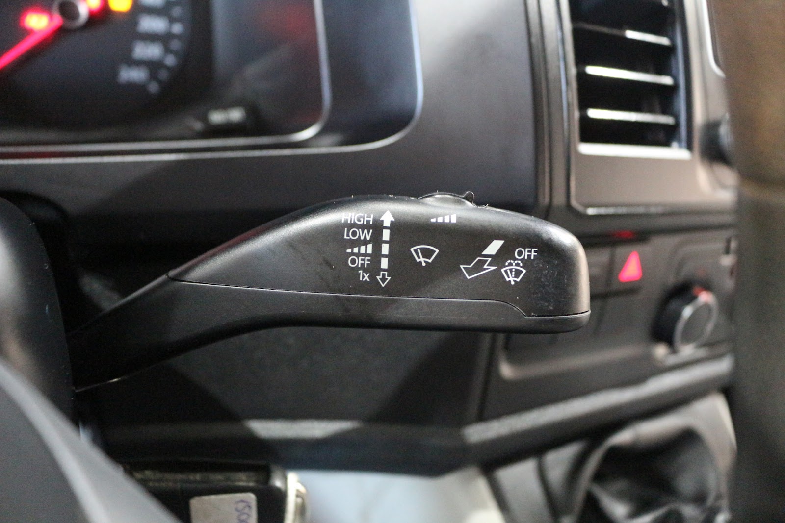 Foto 11 de VOLKSWAGEN TRANSPORTER 2017 en venta en CSV Motor VALDEFUENTES