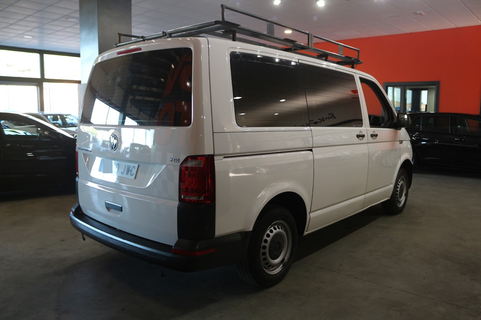 Foto 4 de VOLKSWAGEN TRANSPORTER 2017 en venta en CSV Motor VALDEFUENTES