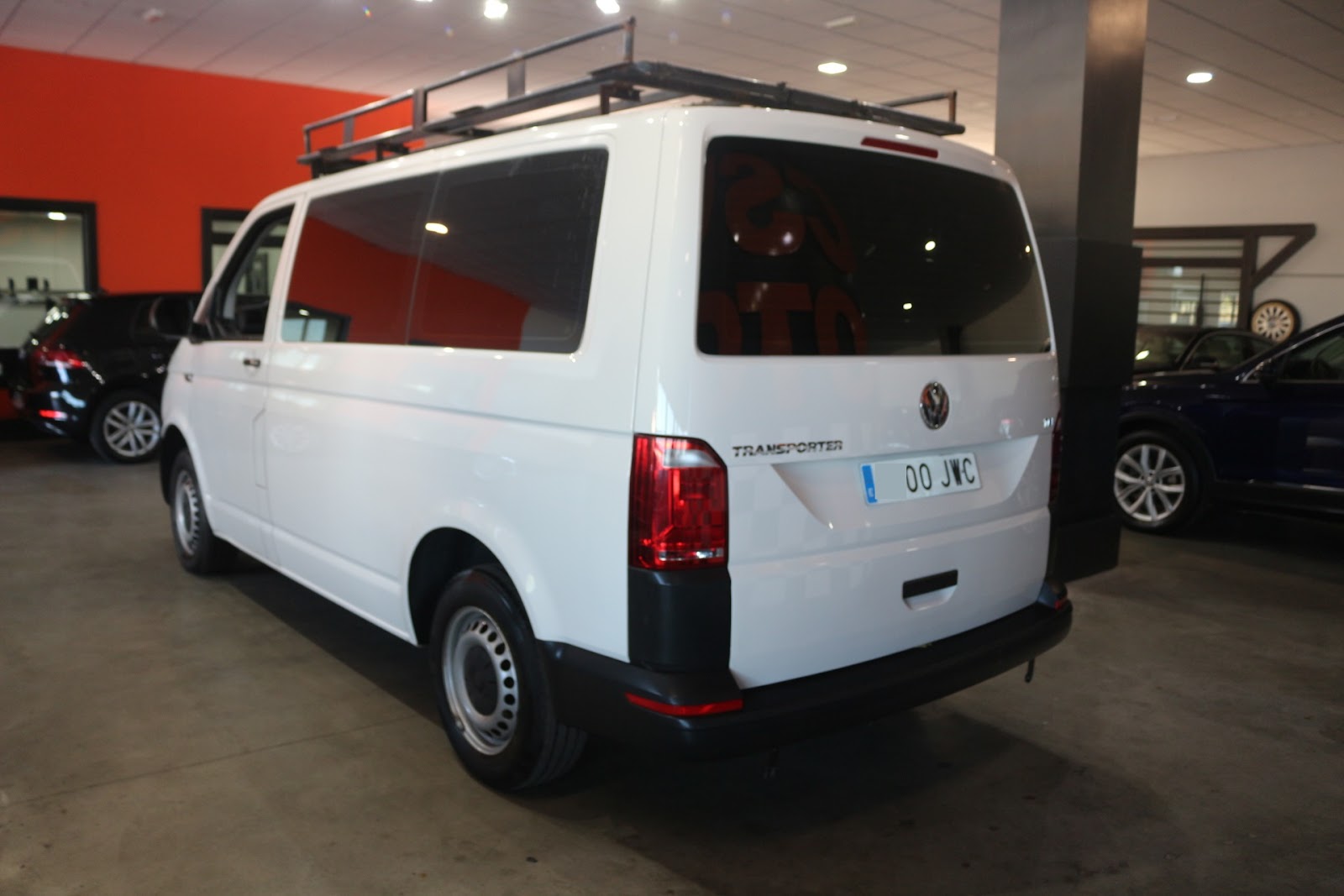 Foto 5 de VOLKSWAGEN TRANSPORTER 2017 en venta en CSV Motor VALDEFUENTES