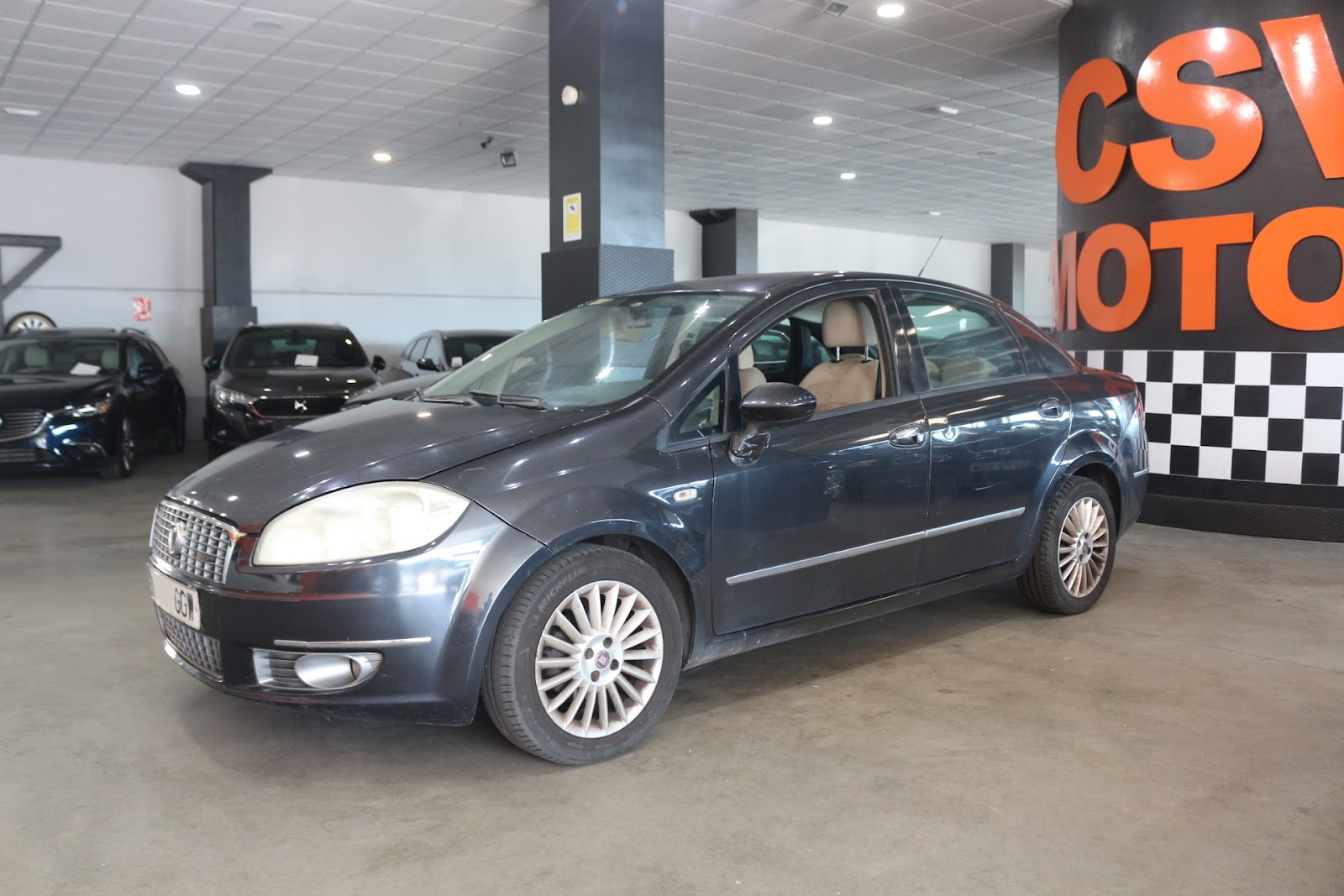 Foto 2 de FIAT LINEA 2008 en venta en CSV Motor VALDEFUENTES