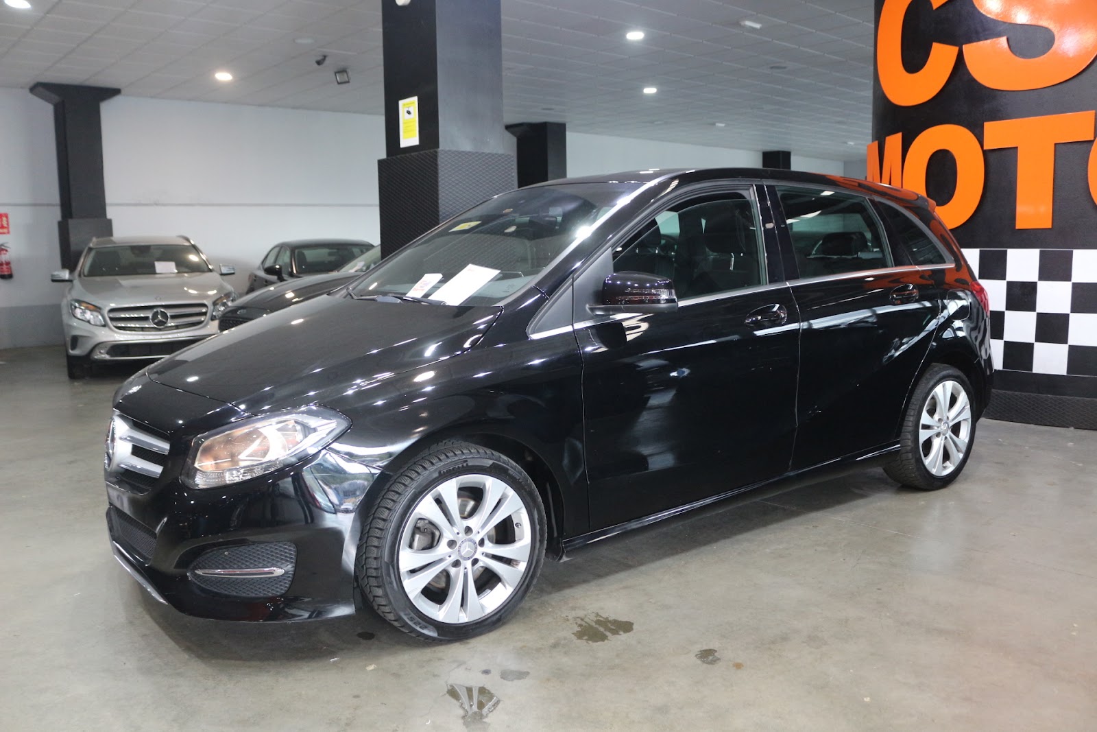 Foto 2 de MERCEDES CLASE B 2016 en venta en CSV Motor VALDEFUENTES