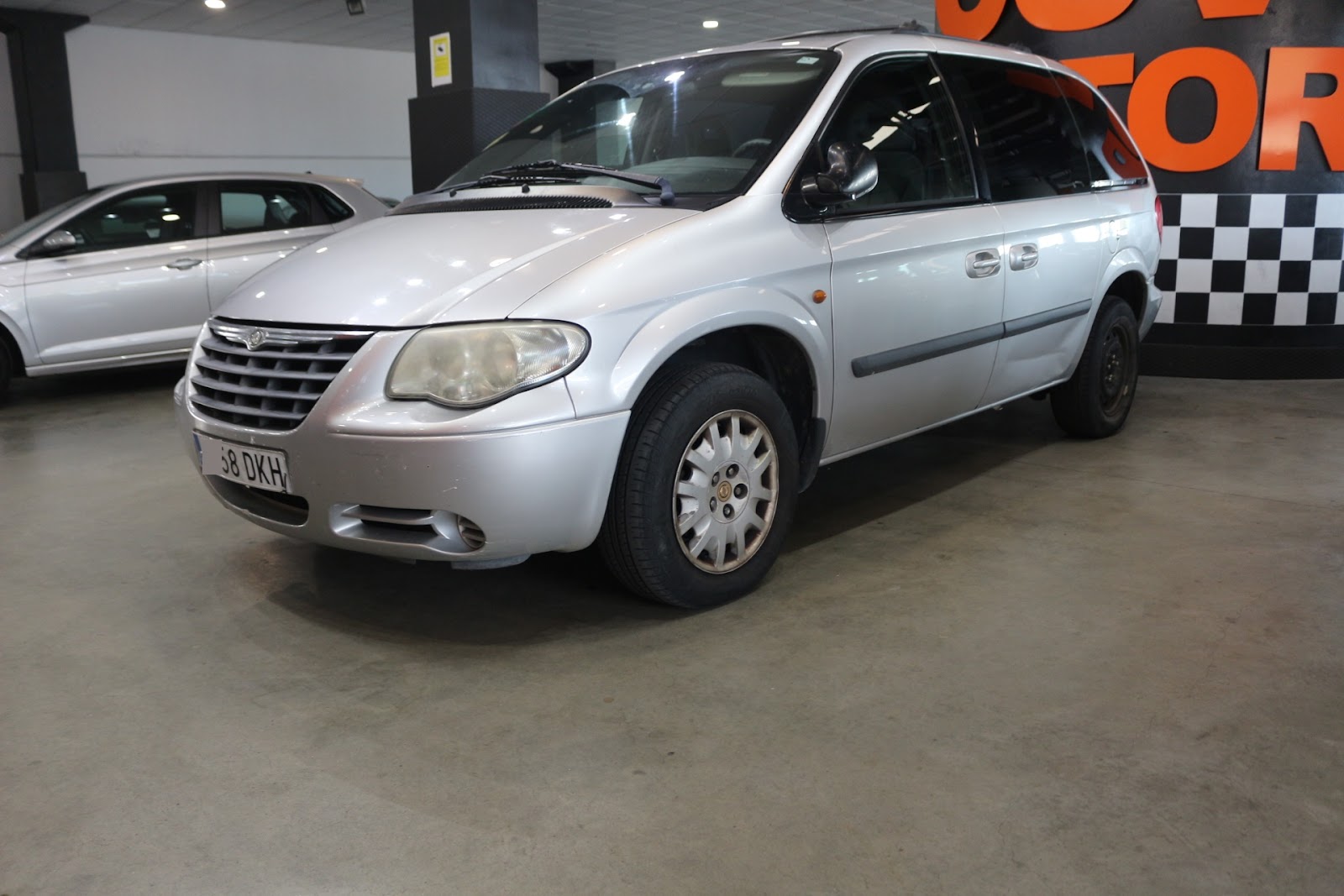 Foto 1 de Chrysler Voyager 2010 en venta en CSV Motor VALDEFUENTES