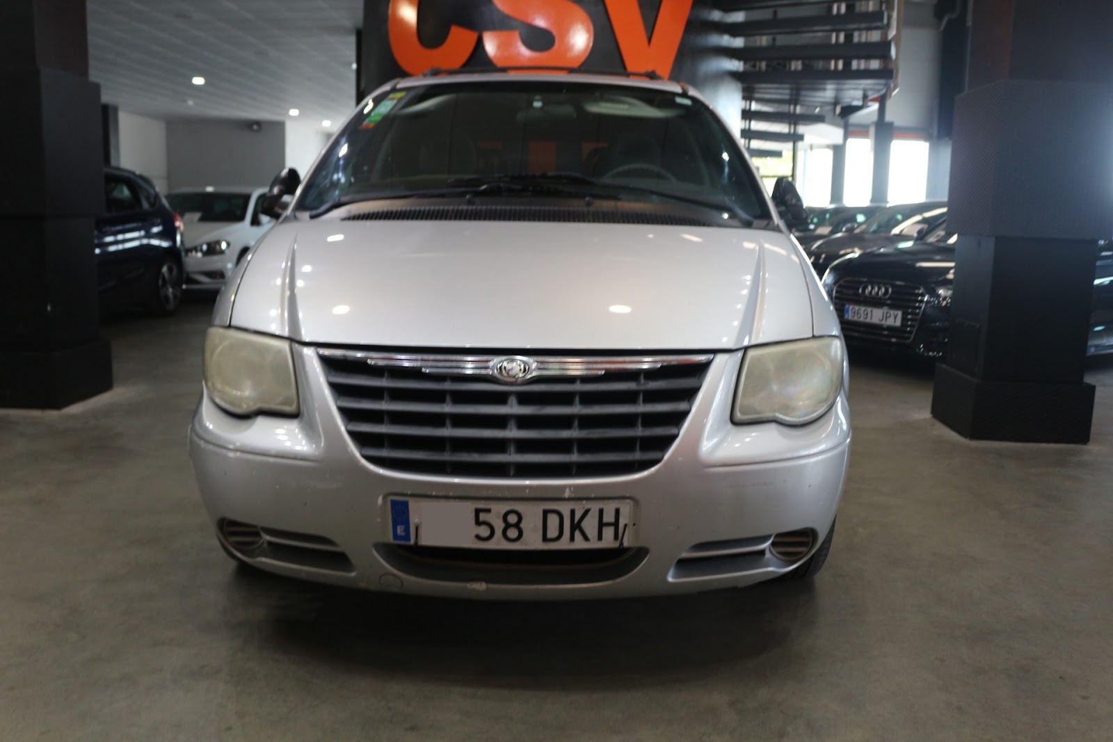 Foto 2 de CHRYSLER VOYAGER 2010 en venta en CSV Motor VALDEFUENTES