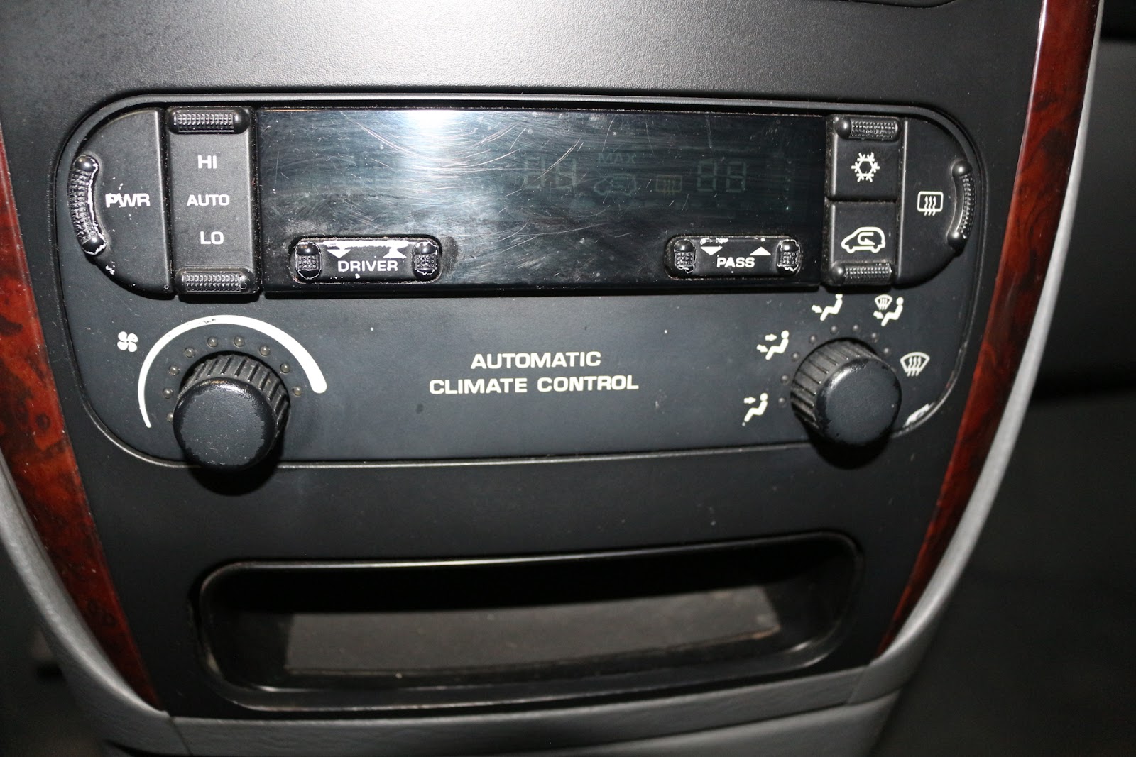 Foto 17 de CHRYSLER VOYAGER 2010 en venta en CSV Motor VALDEFUENTES
