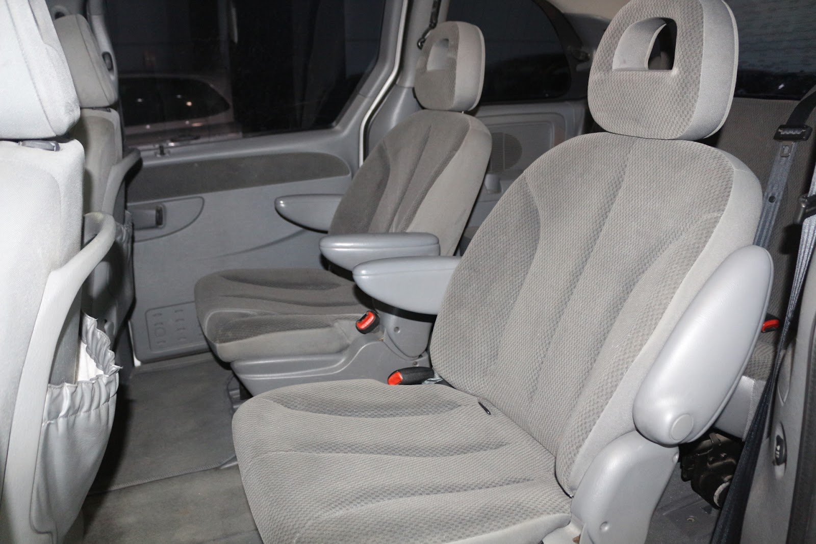 Foto 7 de CHRYSLER VOYAGER 2010 en venta en CSV Motor VALDEFUENTES