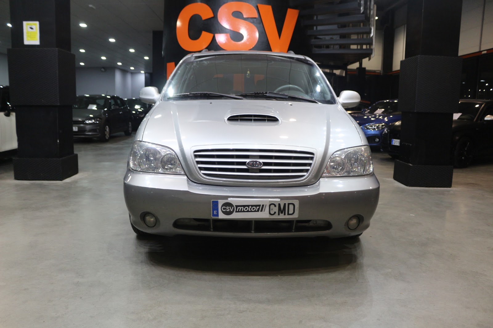 Foto 2 de KIA CARNIVAL 2003 en venta en CSV Motor VALDEFUENTES