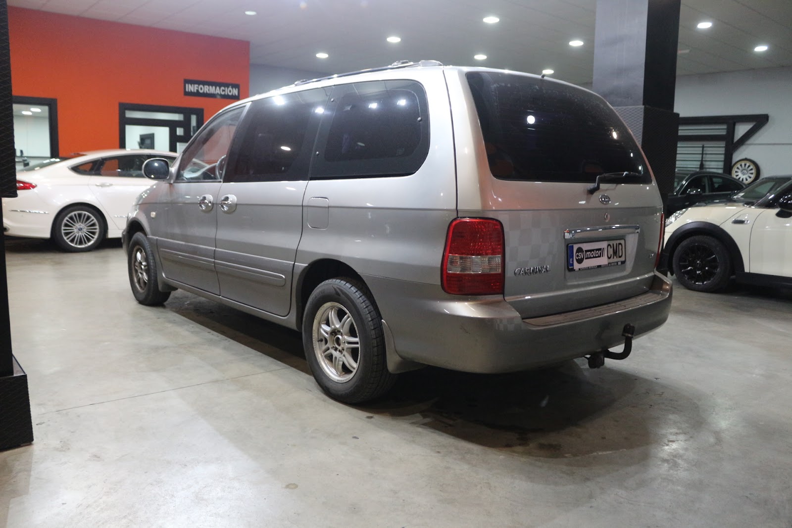Foto 5 de KIA CARNIVAL 2003 en venta en CSV Motor VALDEFUENTES