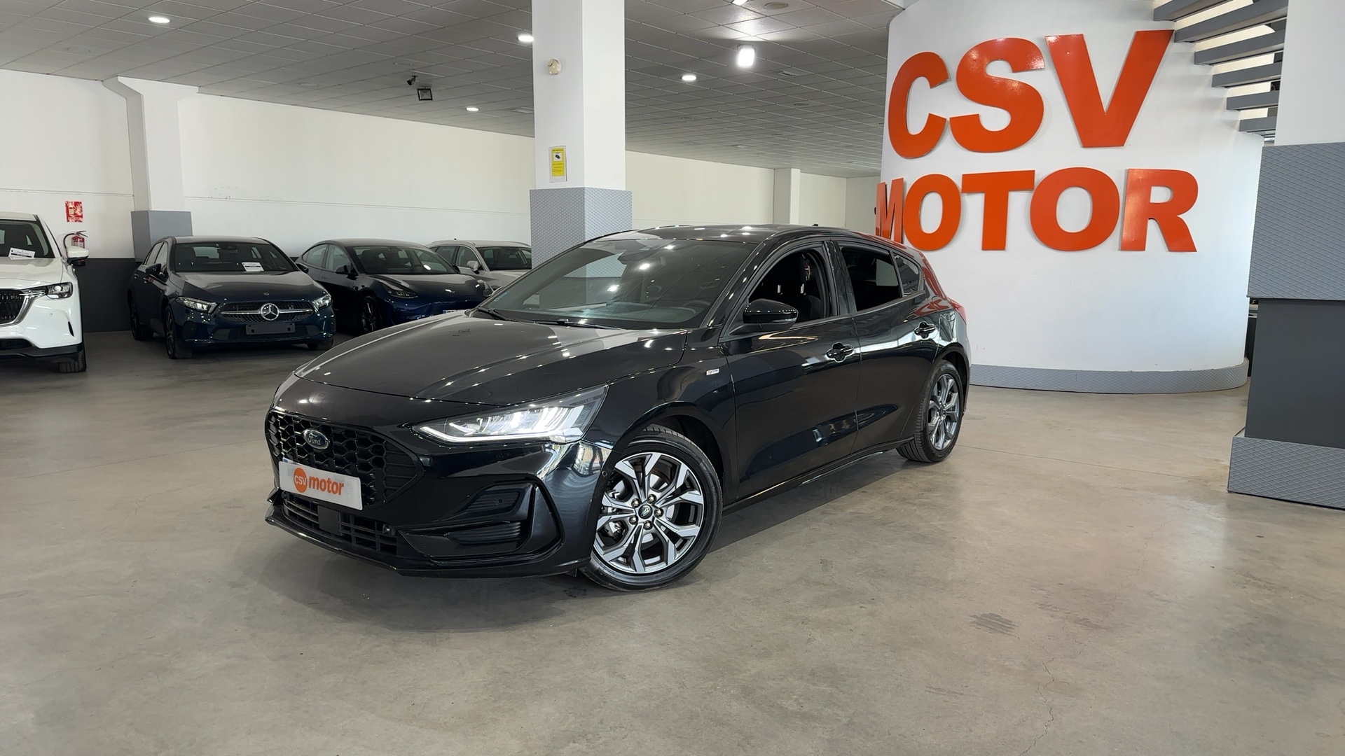Foto 5 de Ford Focus 2025 en venta en CSV Motor VALDEFUENTES · color Negro (Metalizado)