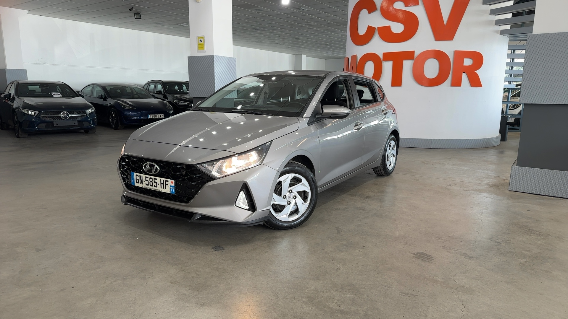 Foto 5 de Hyundai I20 2023 en venta en CSV Motor VALDEFUENTES · color Gris