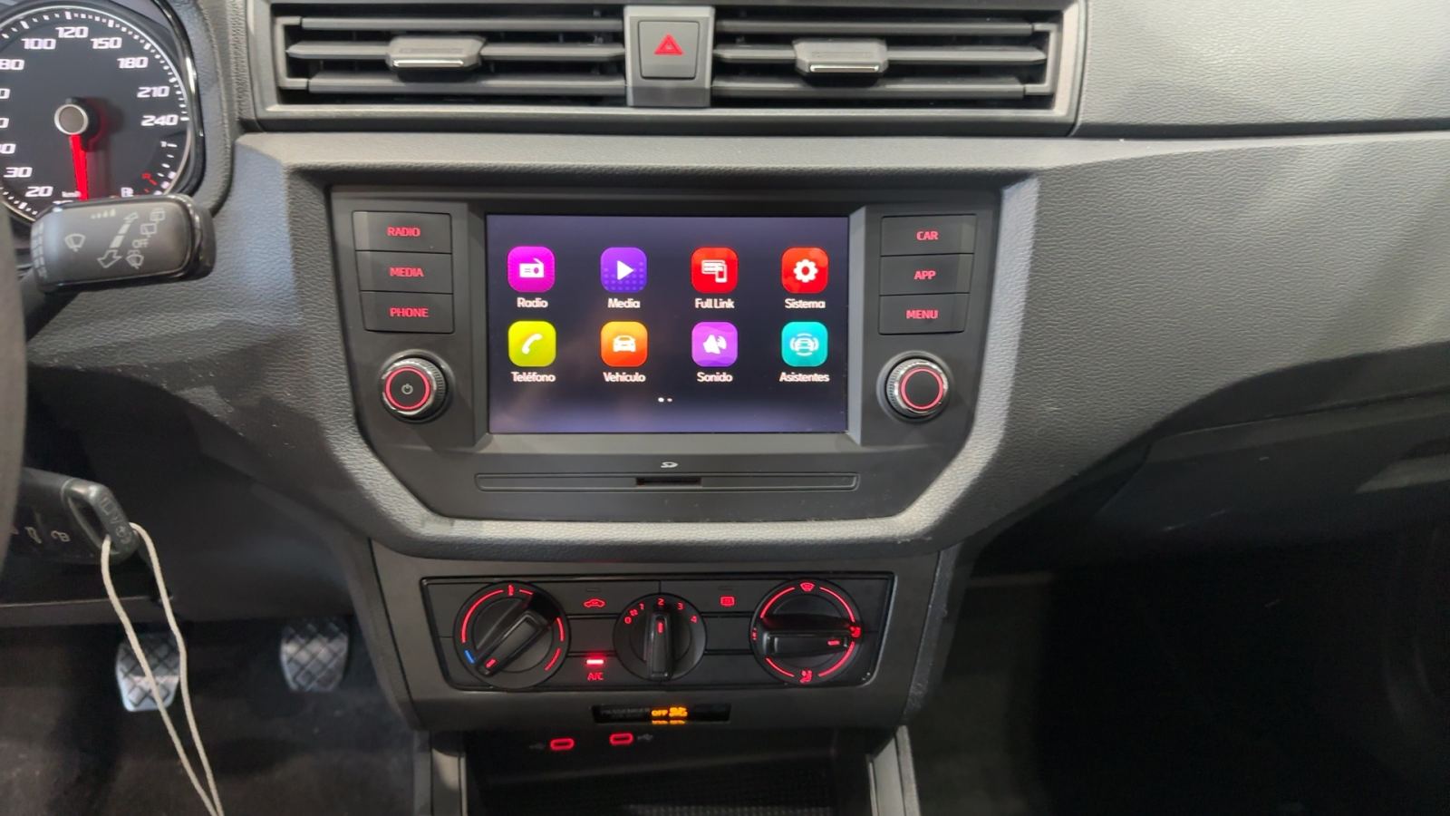 SEAT IBIZA — pantalla multimedia | CSV Motor VALDEFUENTES