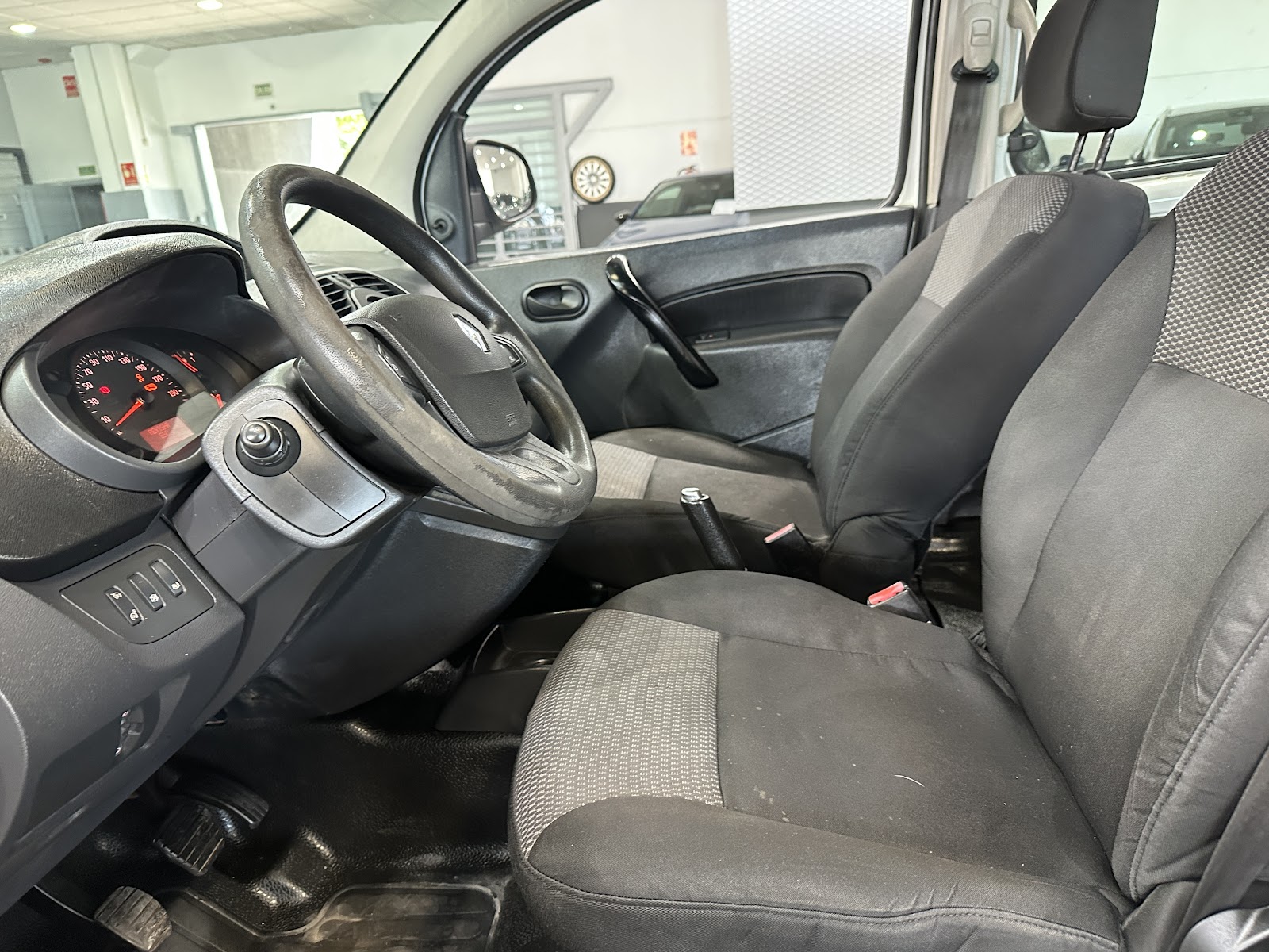 Foto 9 de RENAULT KANGOO 2019 en venta en CSV Motor VALENCIA