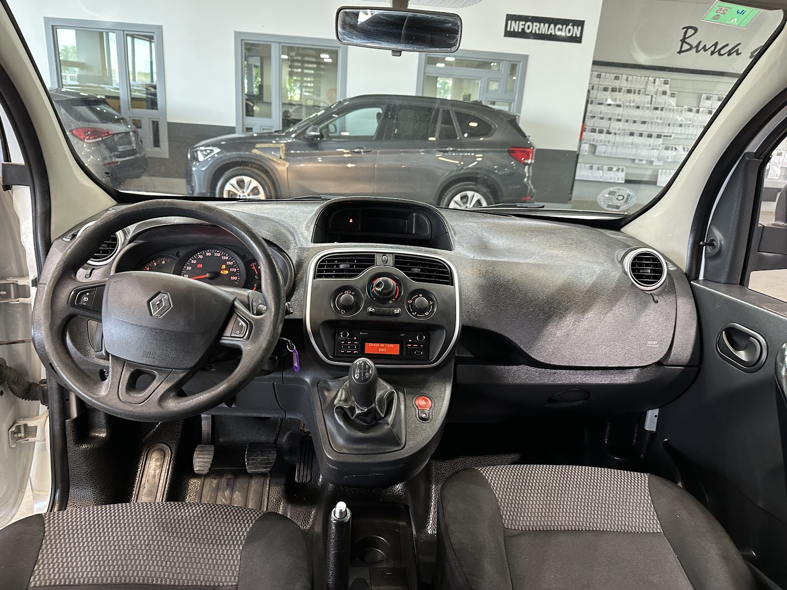 Foto 10 de RENAULT KANGOO 2019 en venta en CSV Motor VALENCIA
