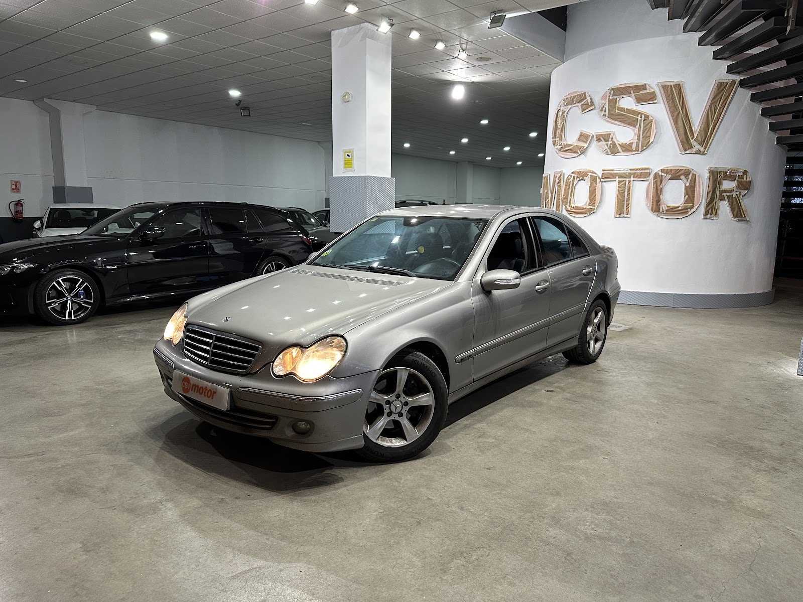 Foto 2 de MERCEDES-BENZ CLASE C 2006 en venta en CSV Motor VALDEFUENTES