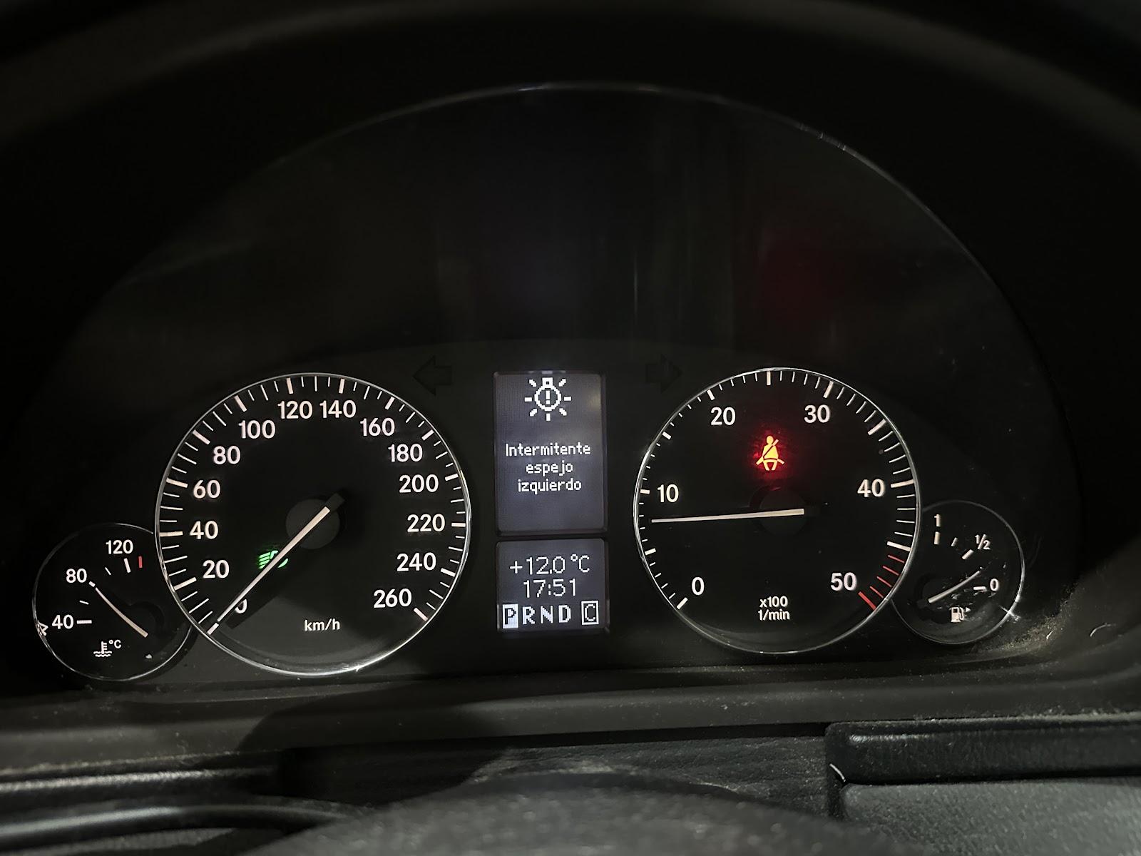 Foto 13 de MERCEDES-BENZ CLASE C 2006 en venta en CSV Motor VALDEFUENTES