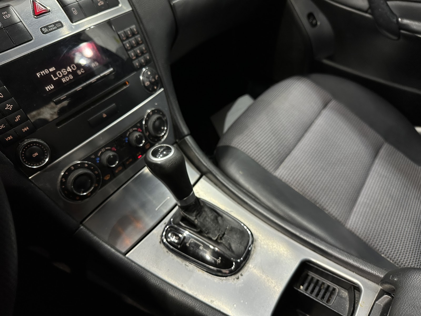 Foto 14 de MERCEDES-BENZ CLASE C 2006 en venta en CSV Motor VALDEFUENTES