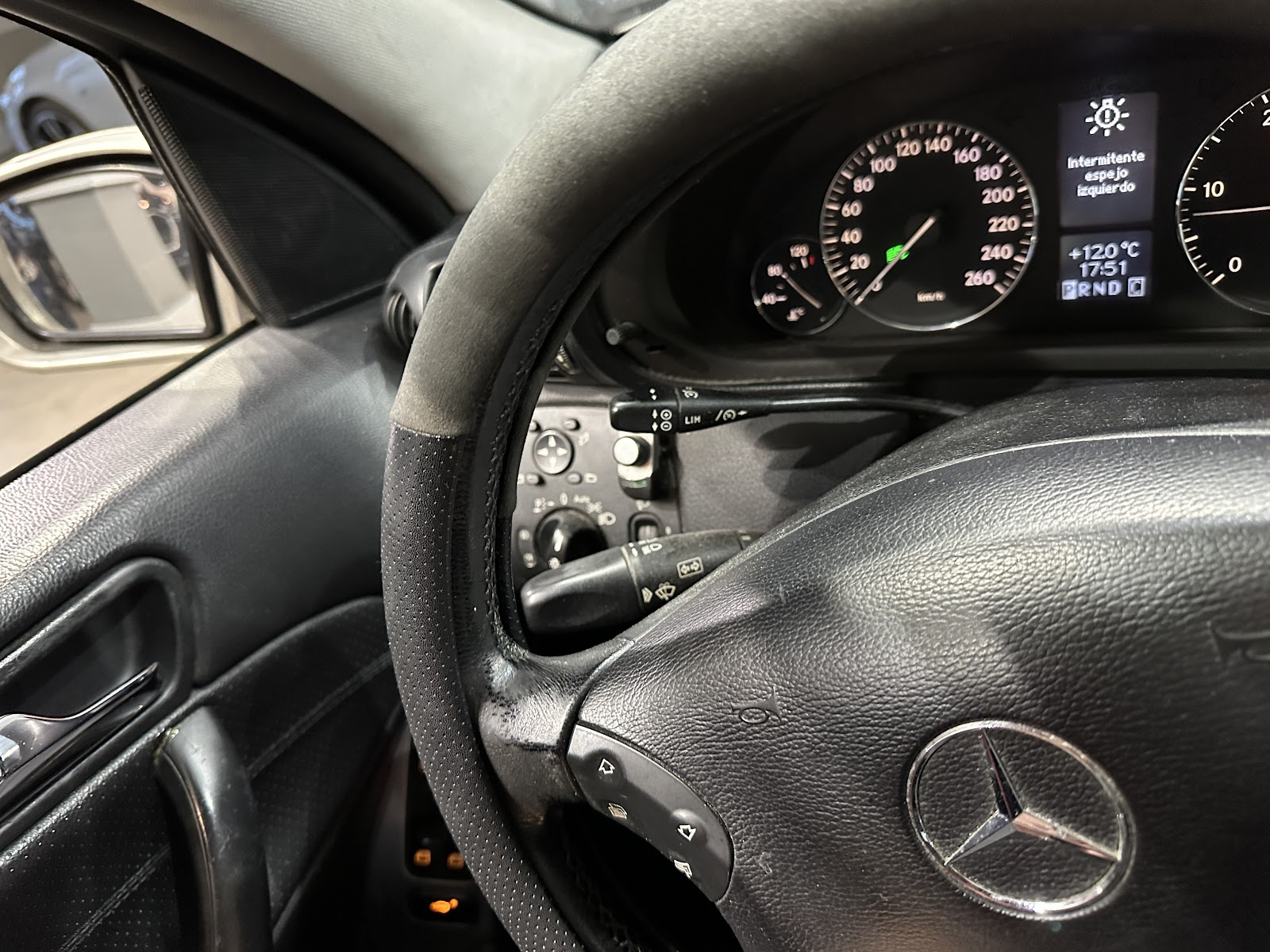 Foto 16 de MERCEDES-BENZ CLASE C 2006 en venta en CSV Motor VALDEFUENTES