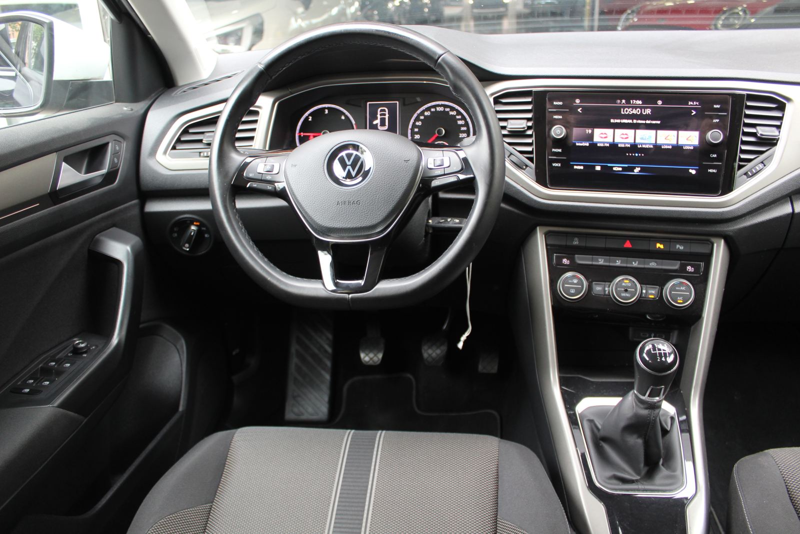 Foto 11 de VOLKSWAGEN T-ROC 2021 en venta en CSV Motor BARCELONA