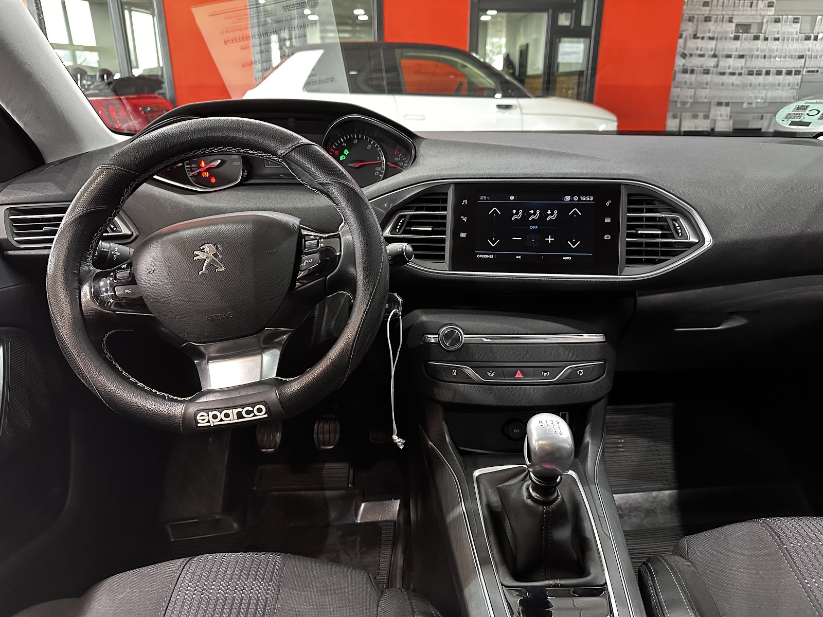 Foto 11 de PEUGEOT NUEVO 308 SW ALLURE 1 2017 en venta en CSV Motor VALDEFUENTES